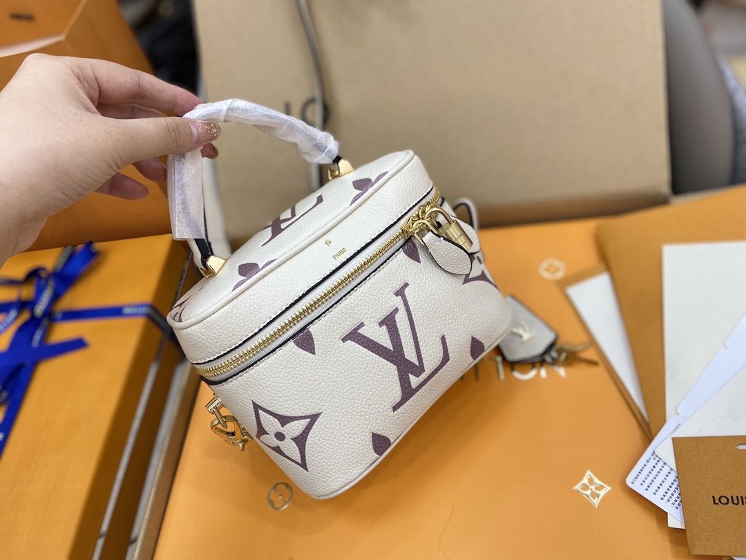 VANITY PM 19CM WHITE PURPLE MONOGRAM CANVAS LEATHER