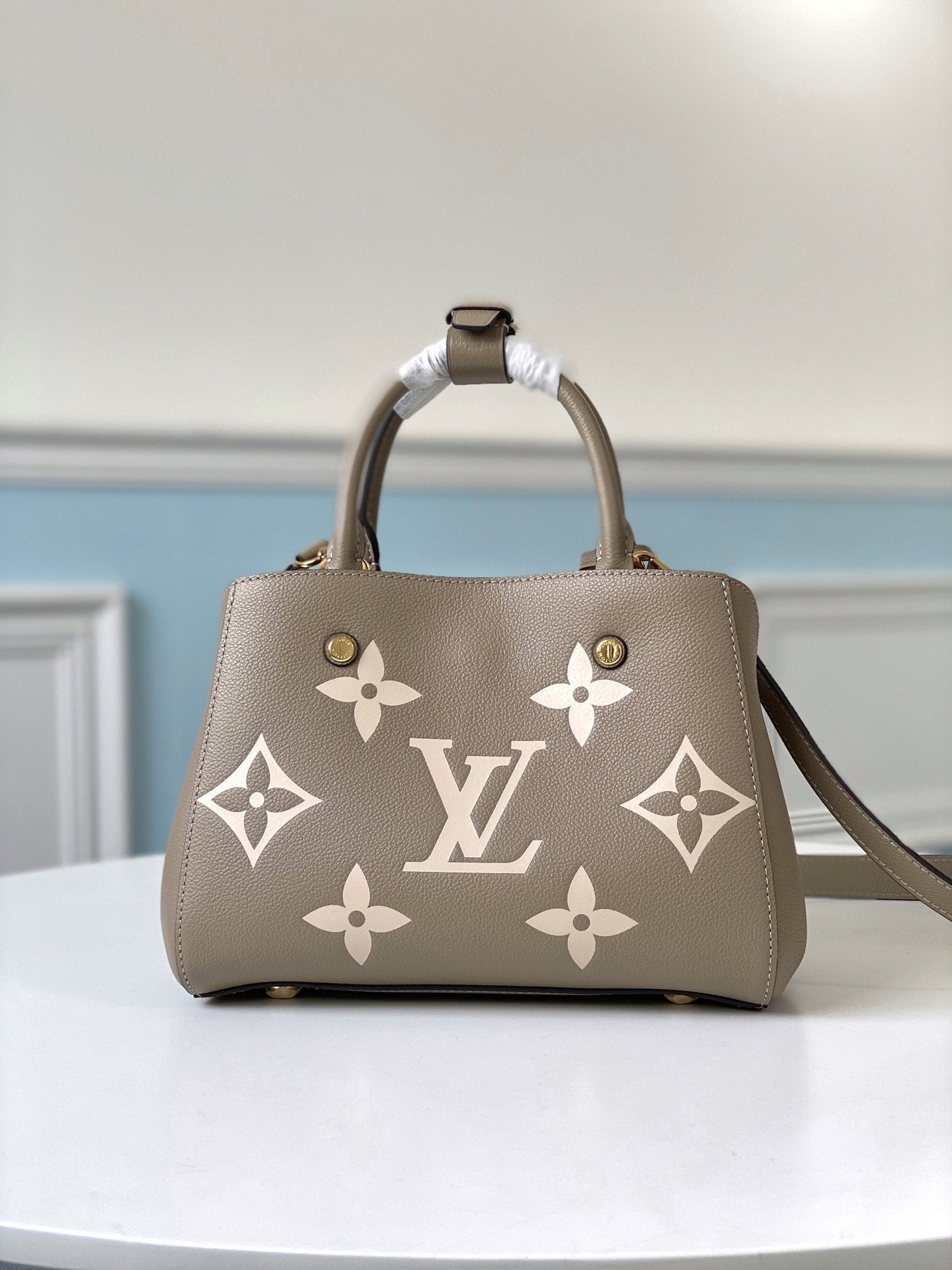 MONTAIGNE BB 29CM BEIGE MONOGRAM LEATHER