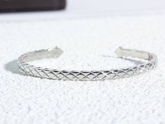 CRUSH BRACELET OPEN CUFF SILVER 1