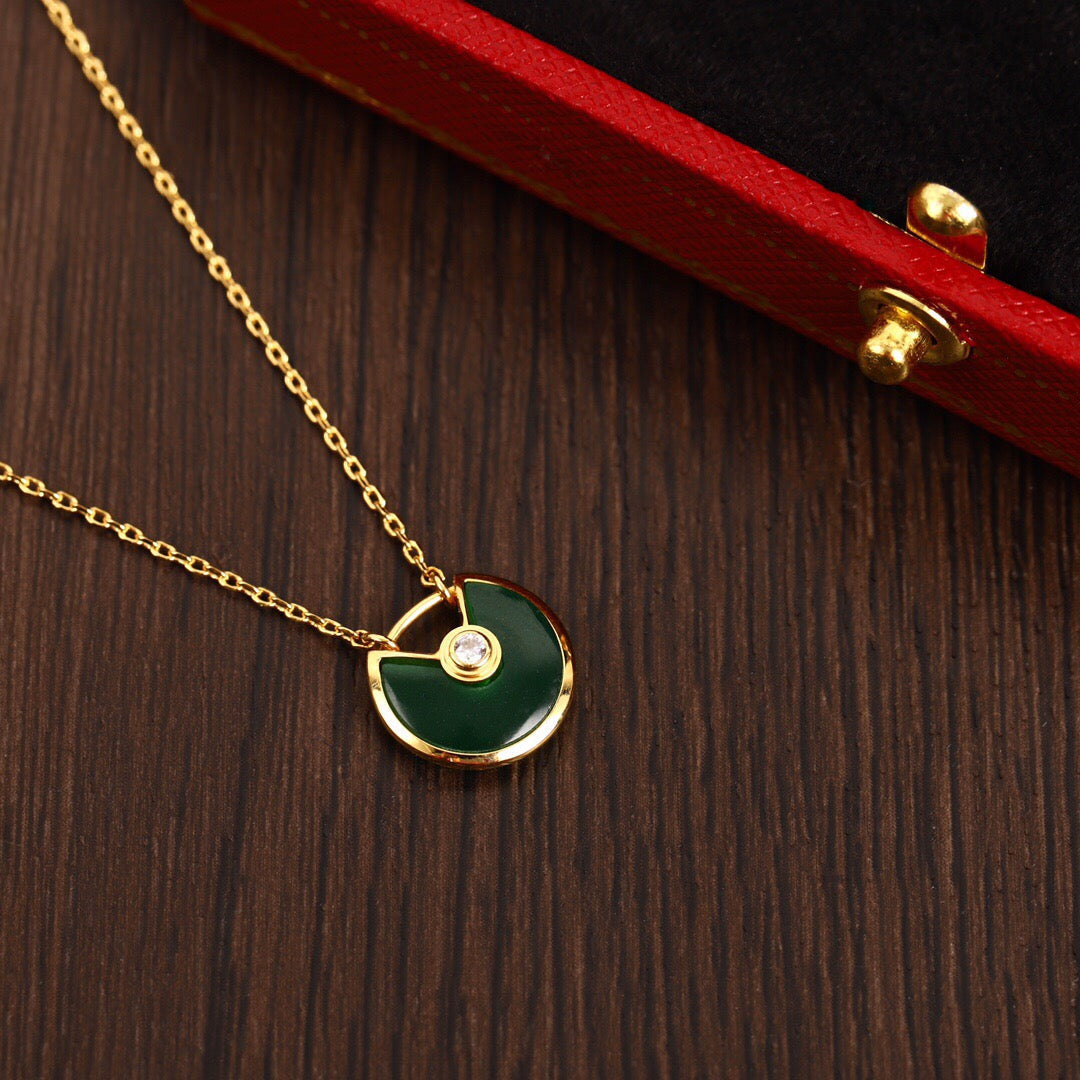 AMULETTE GOLD MALACHITE NECKLACE