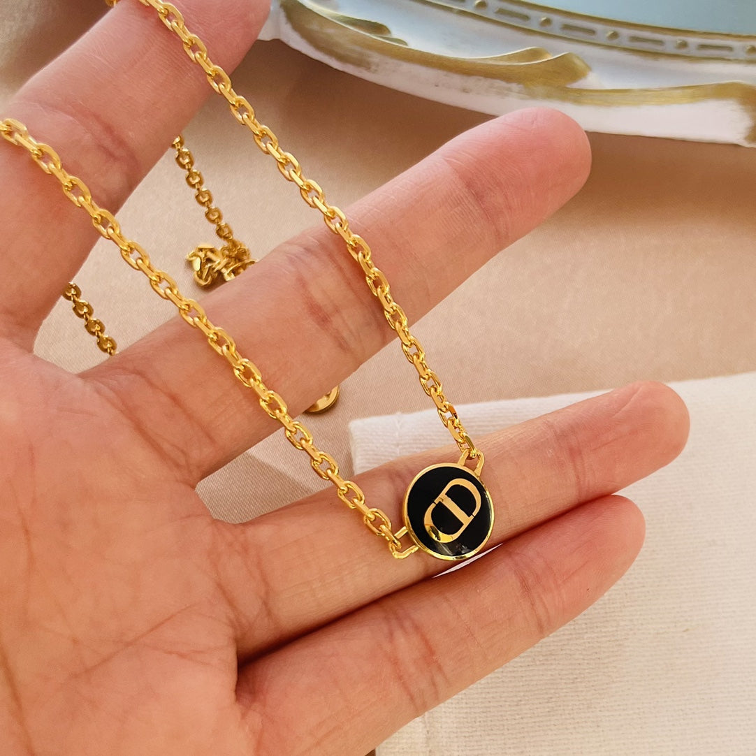 CD PEDANT NECKLACE GOLD