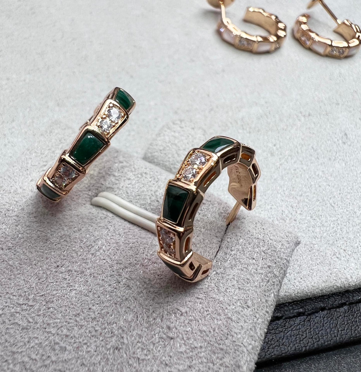 SERPENTI MALACHITE PINK GOLD EARRINGS