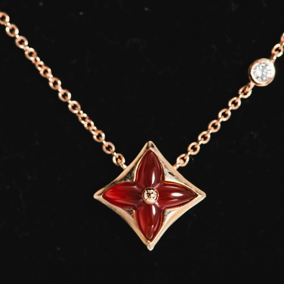 STAR NECKLACE PINK GOLD 1 DIAMOND