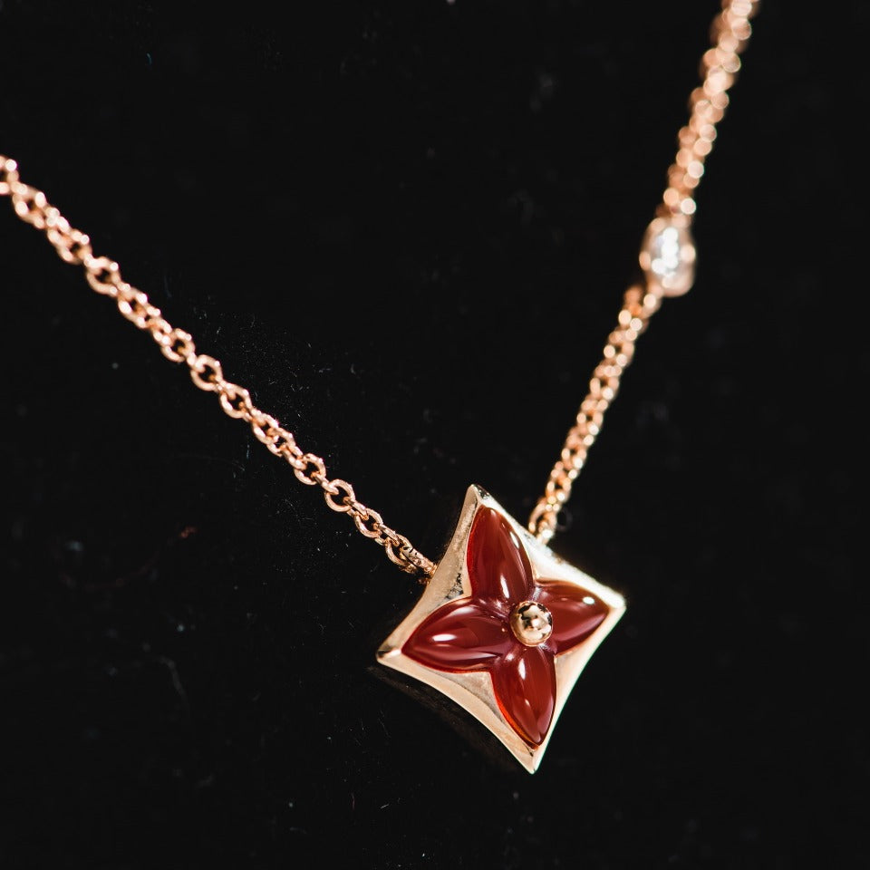 STAR NECKLACE PINK GOLD 1 DIAMOND