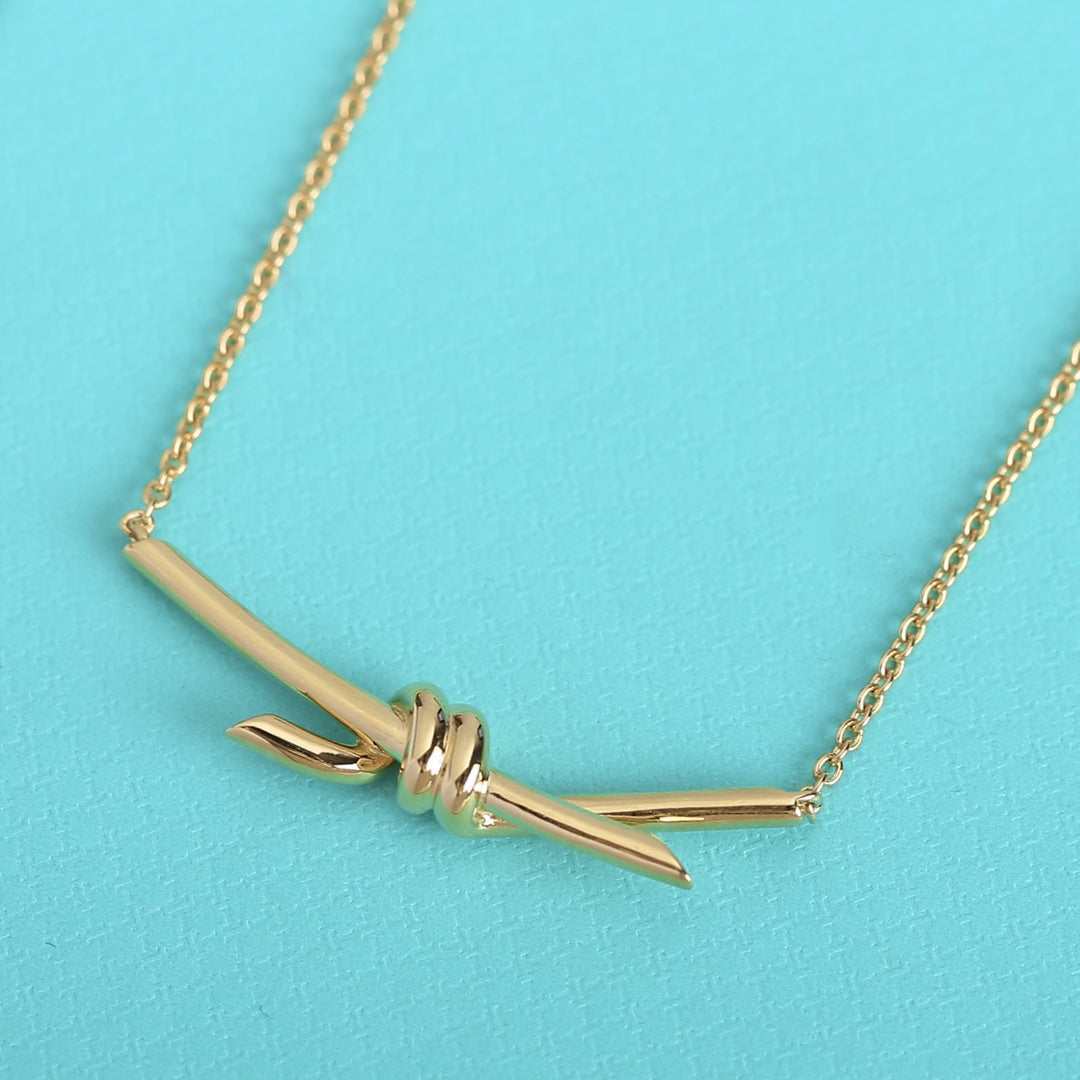 KNOT NECKLACE GOLD