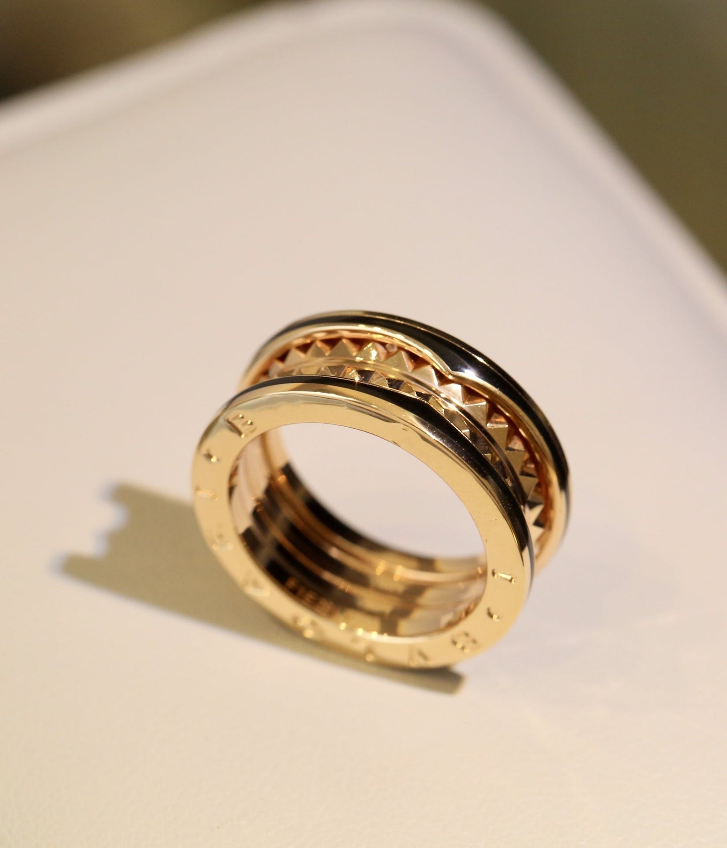 ZERO 1 GOLD BLACK CERAMIC RING