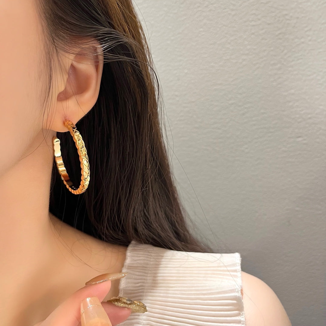 CRUSH HOOP EARRINGS