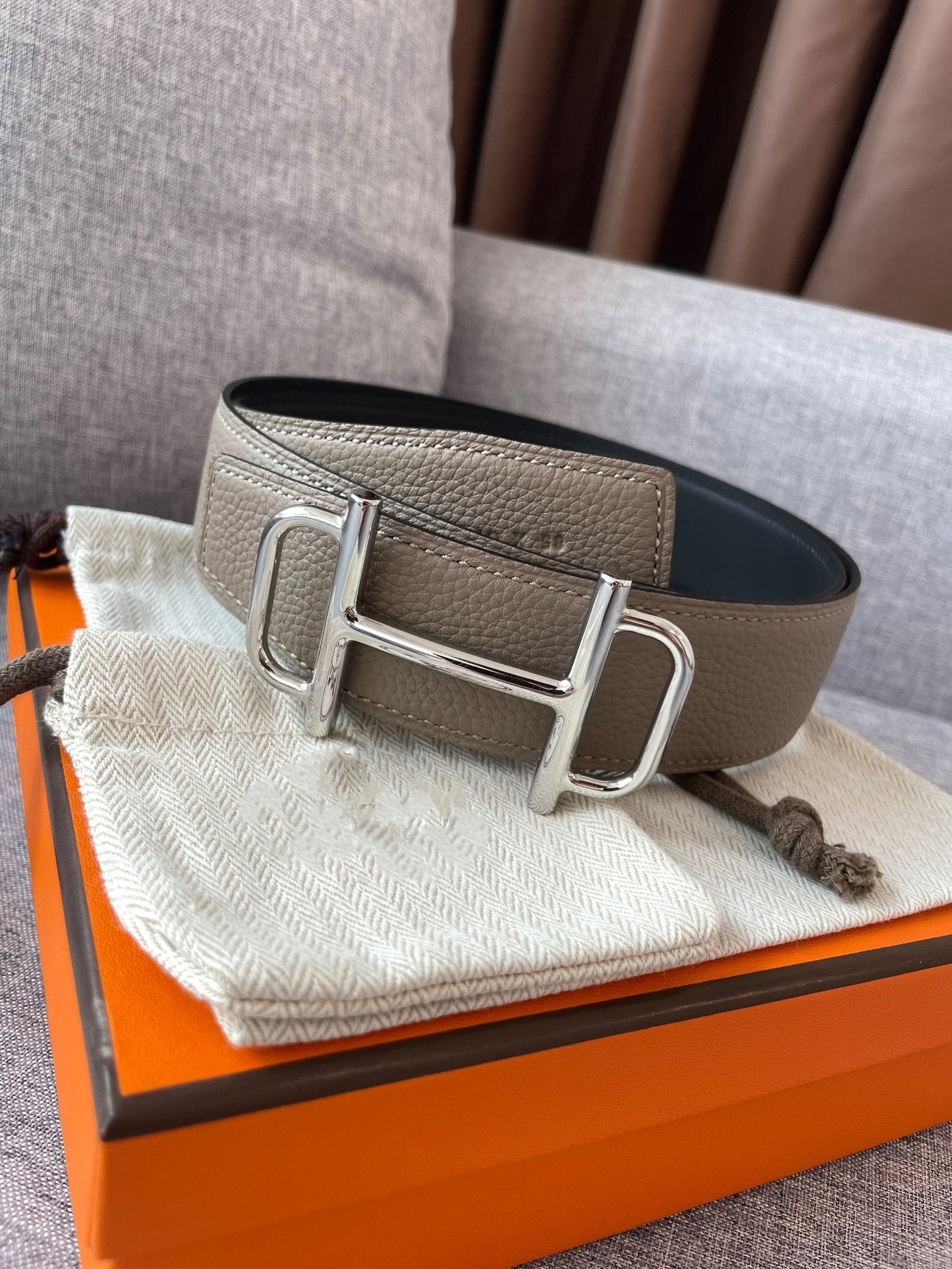 3.8CM  BELT H REVERSIBLE BLACK GREY LEATHER