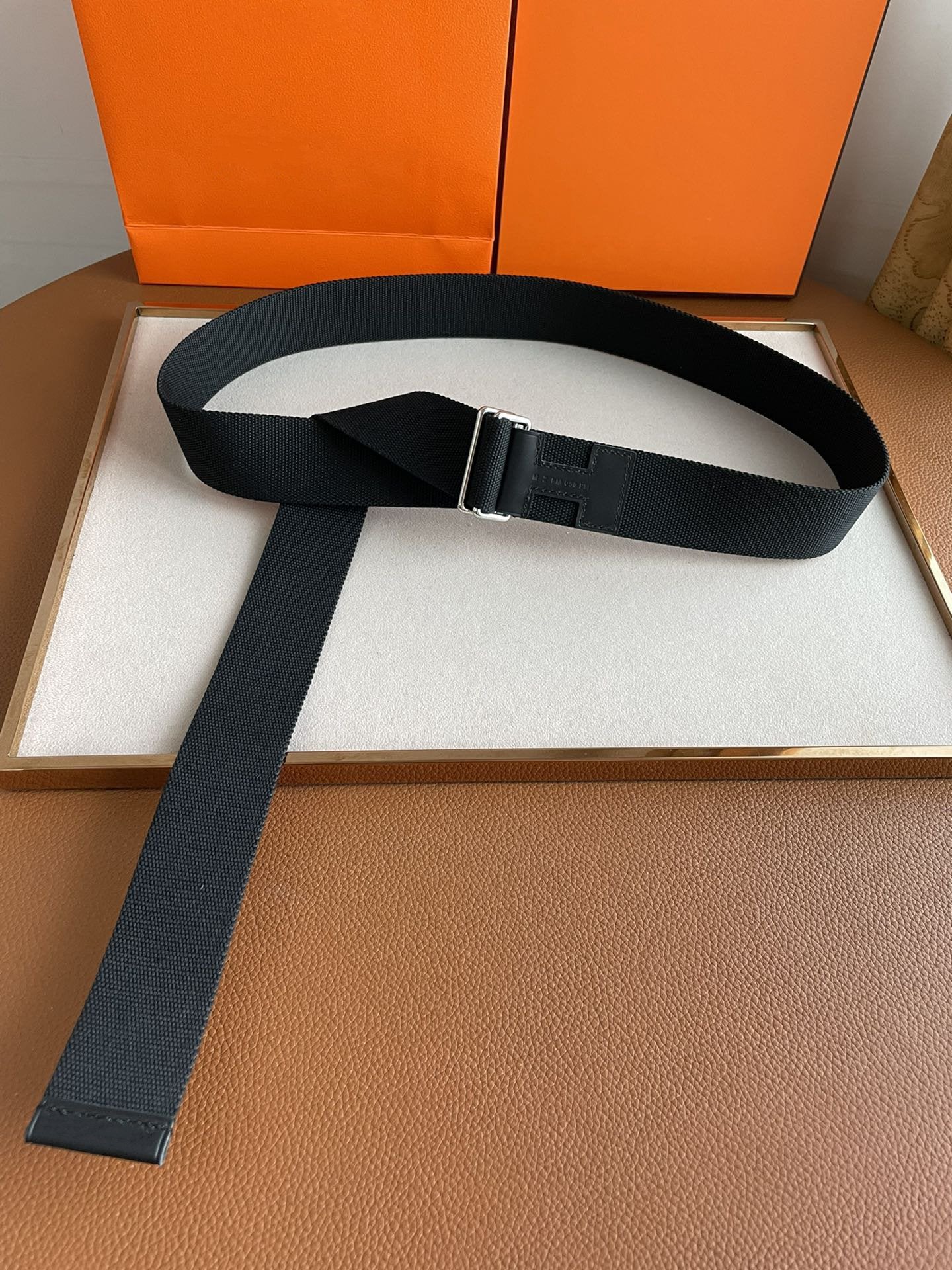 4.0CM BLACK TEXTILE  BLACK LEATHER H BELT