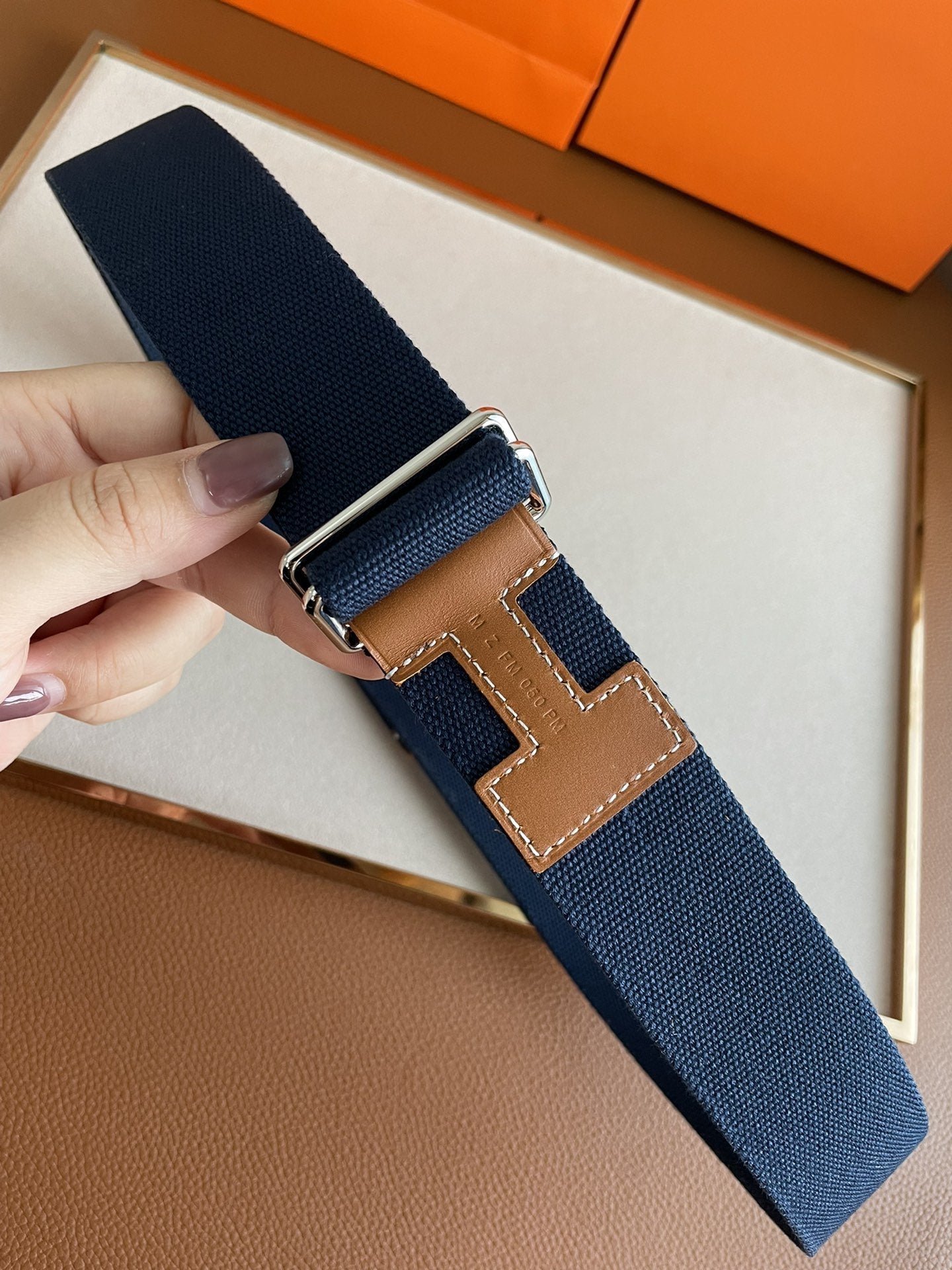 4.0CM BLUE TEXTILE  BROWN LEATHER H BELT