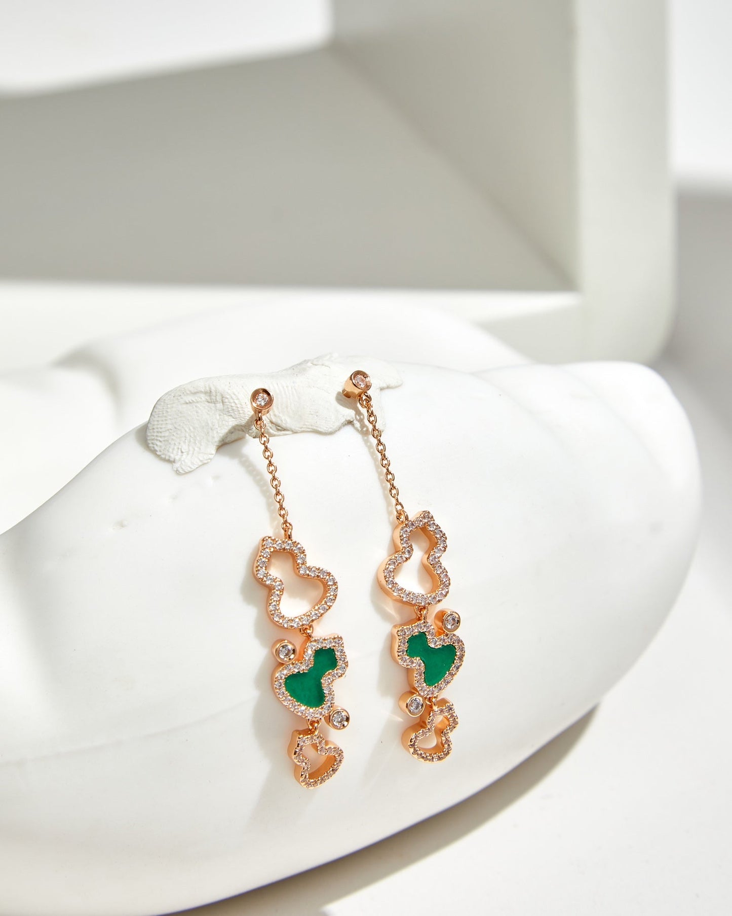 WULU 3 MOTIF DROP DIAMOND PINK GOLD EARRINGS