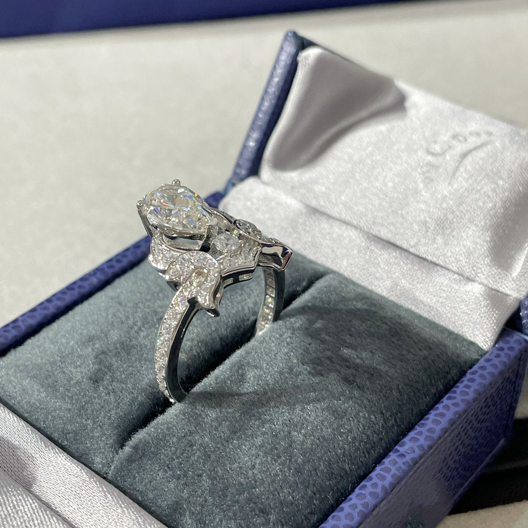 SOIR DE FETE SILVER DIAMOND RING