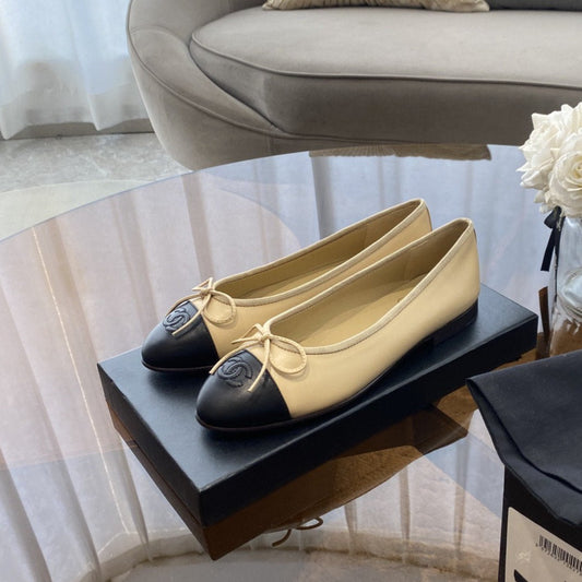 ballet flats beige black lambskin