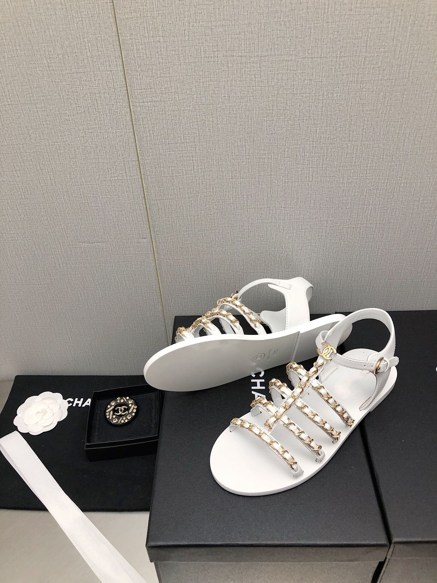 sandals white lambskin