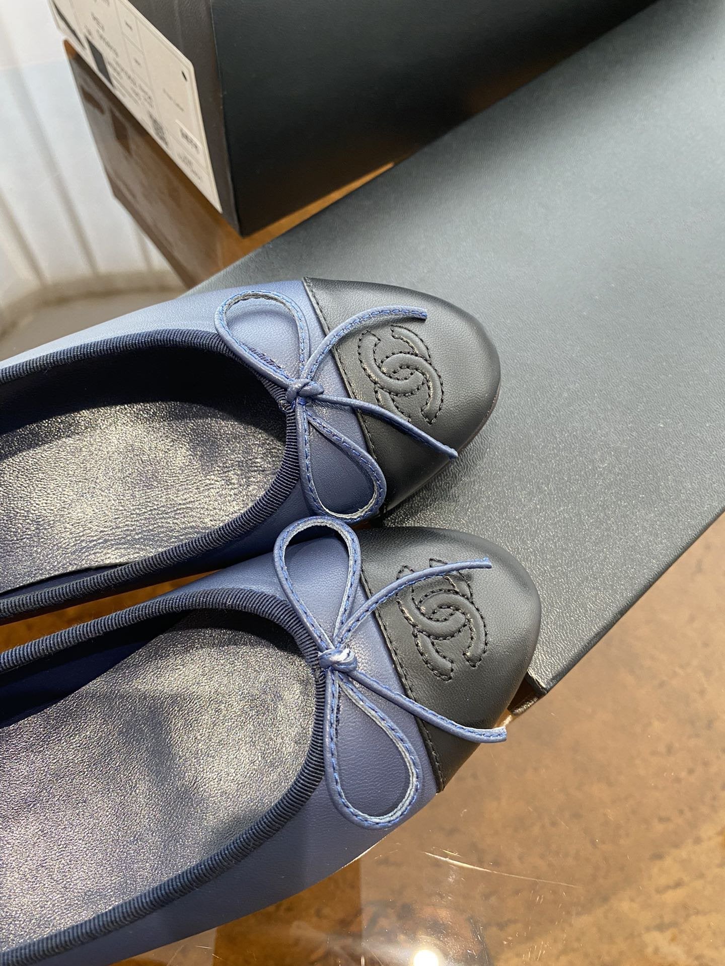 ballet flats dark blue black lambskin