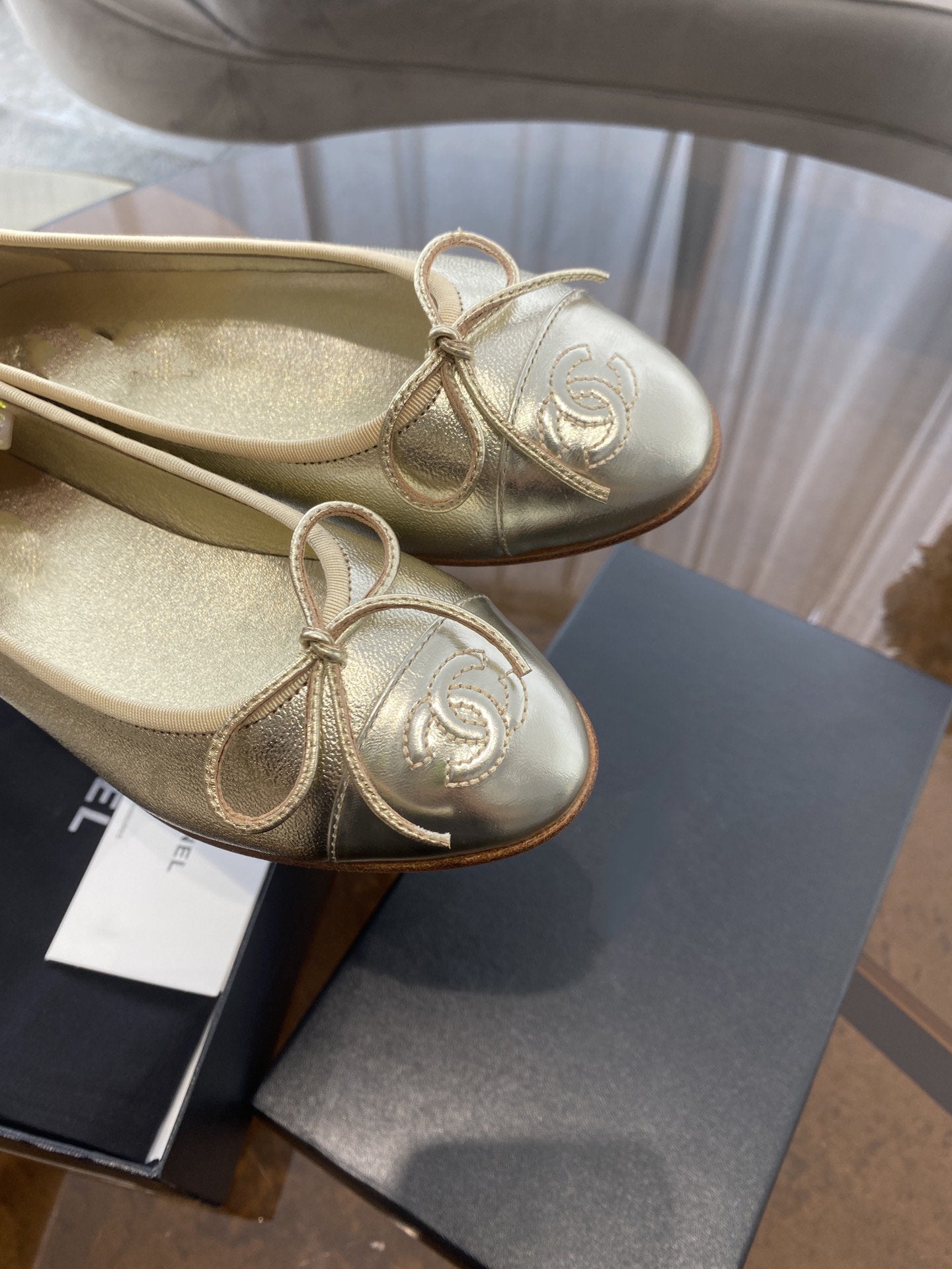 ballet flat gold metalic lambskin patent calfskin