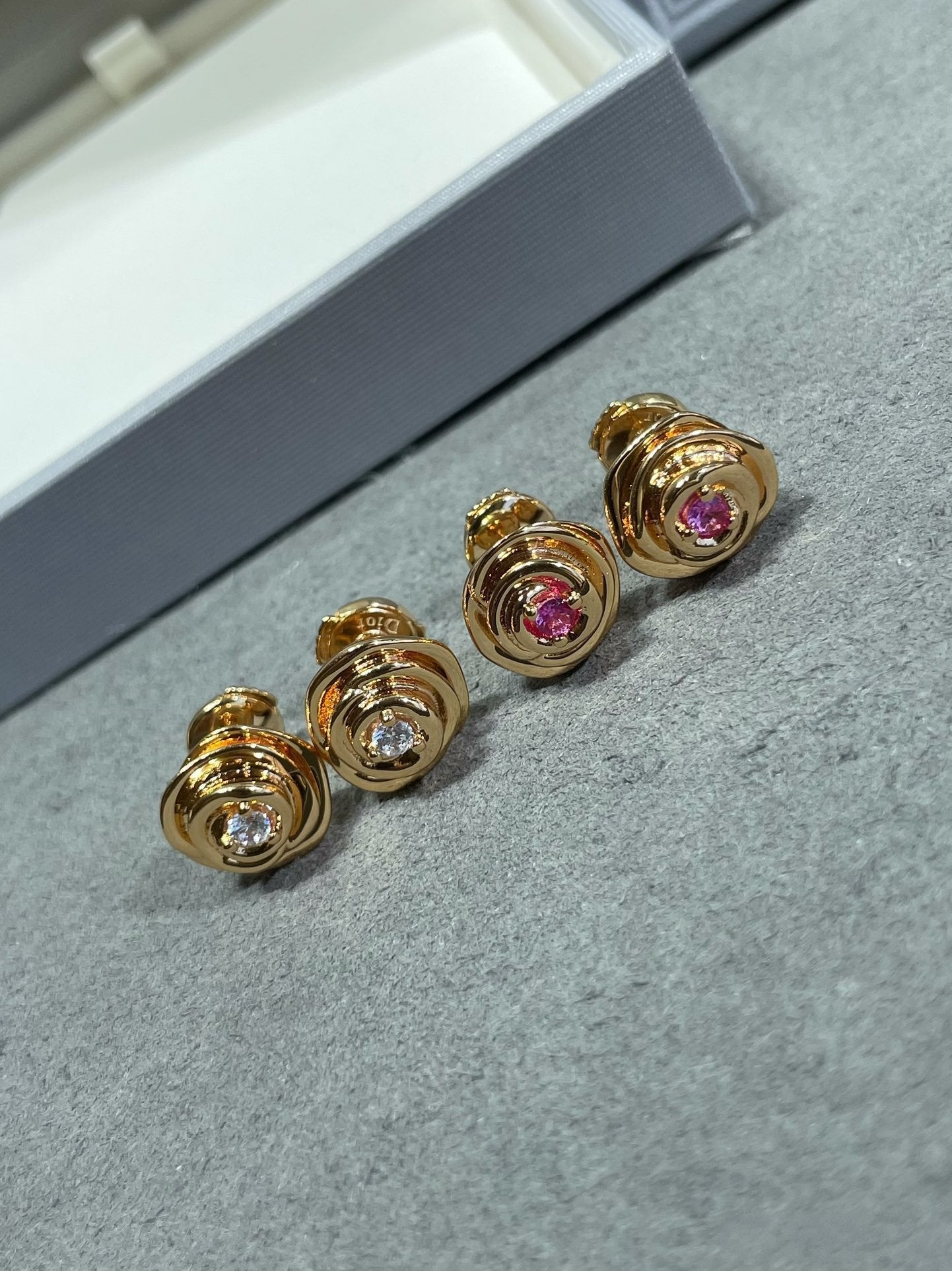 ROSE COUTRE PINK GOLD DIAMOND STUD EARRINGS