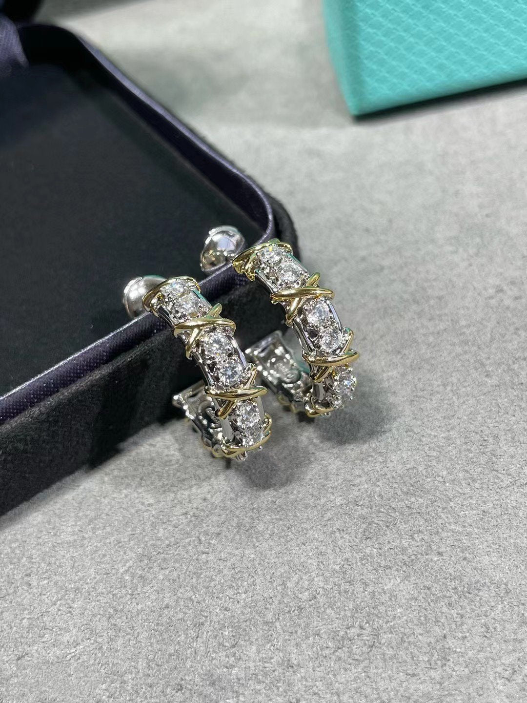 SCHLUMBERGER GOLD DIAMOND EARRINGS