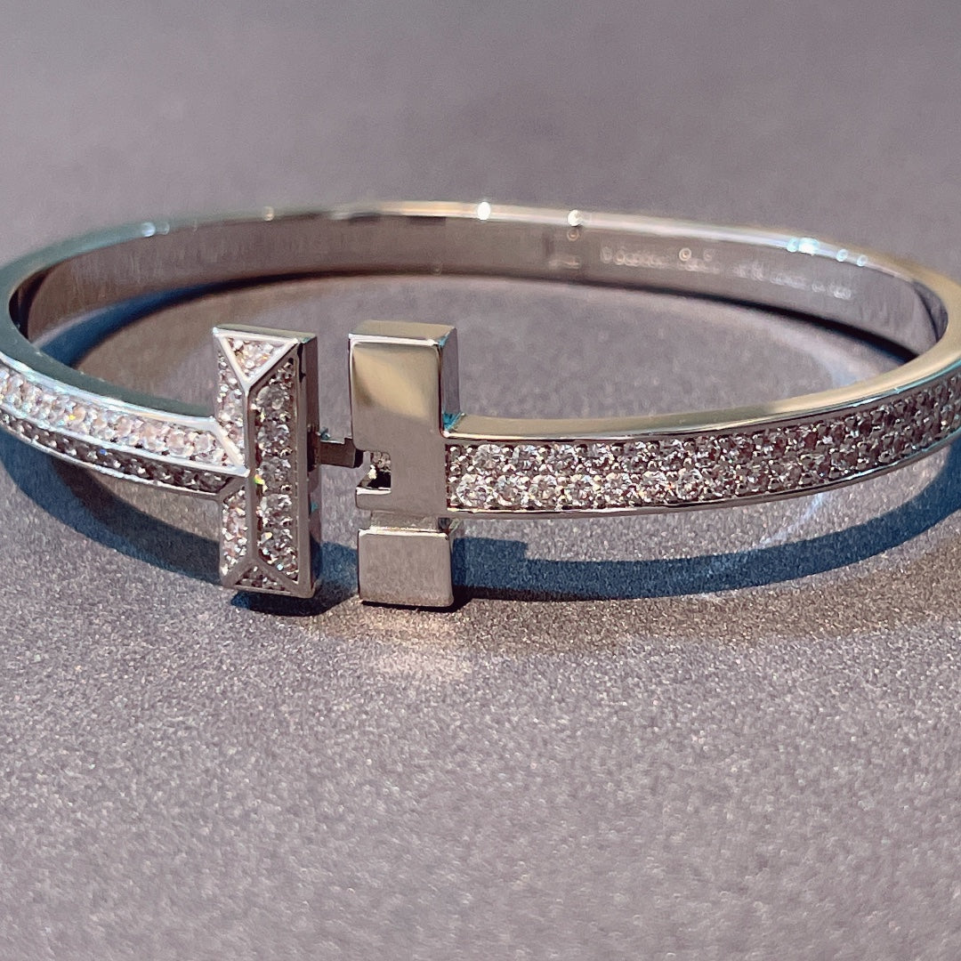 T1 WIDE HINGED BANGLE DIAMOND PAVED BRACELET