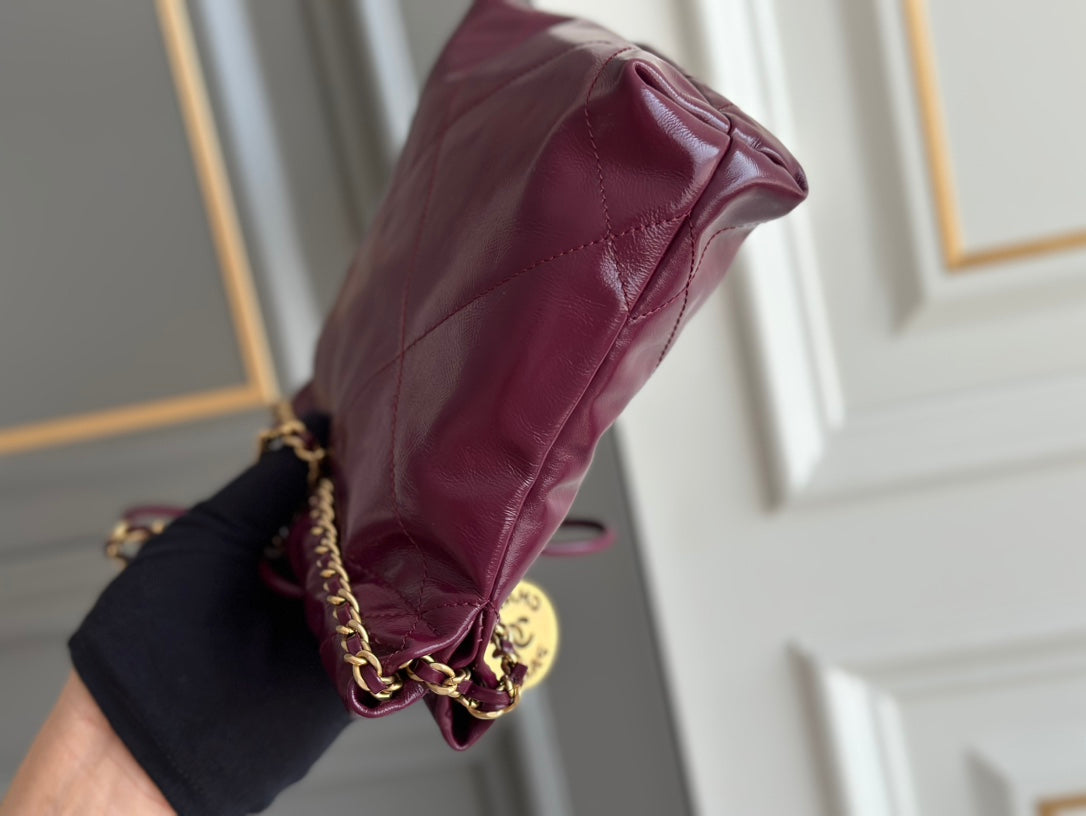 CC HOBO BAG 22 BURGUNDY LAMBSKIN GOLD HARDWARE 20CM