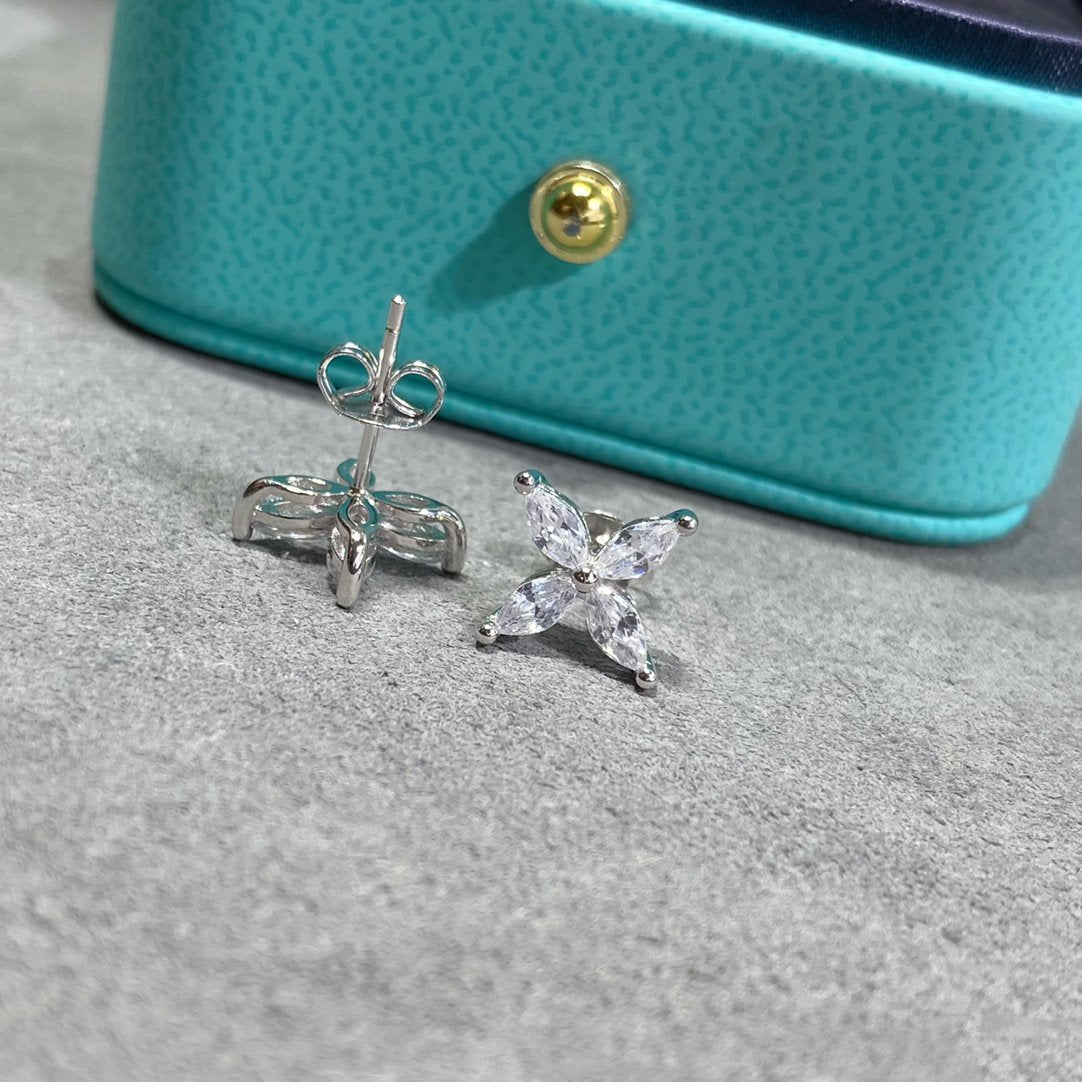 VICTORIA SILVER DIAMOND STUD MINI EARRINGS