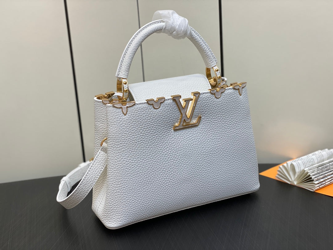 CAPUCINES BB 27 WHITE TAURILLON GOLD HARDWARE