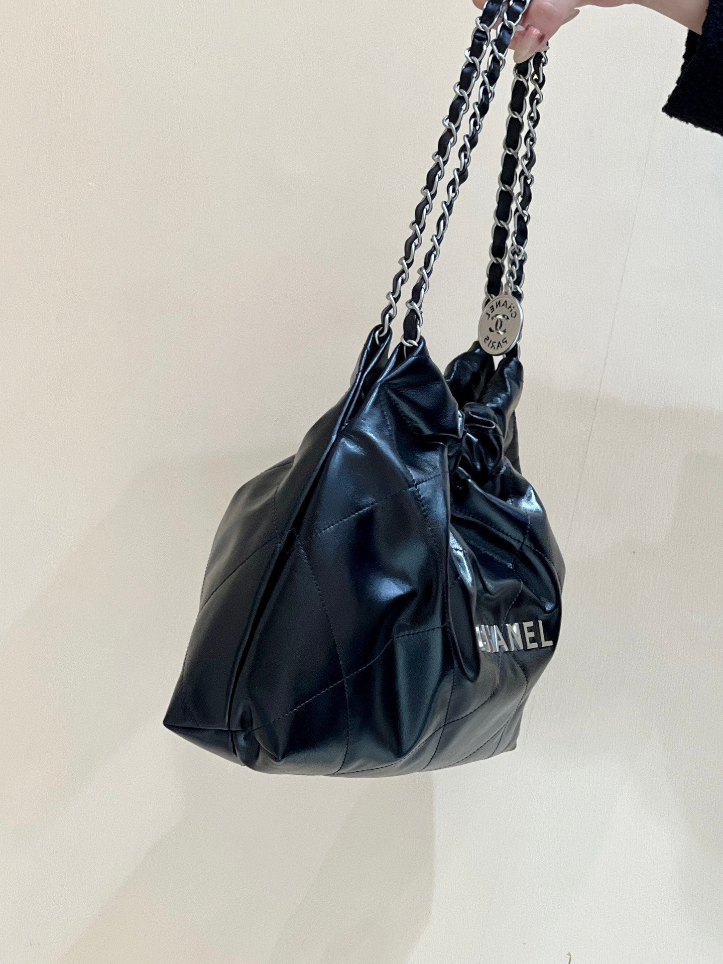 CC 19 HOBO BAG 43CM BLACK GOATSKIN SILVER HARDWARE