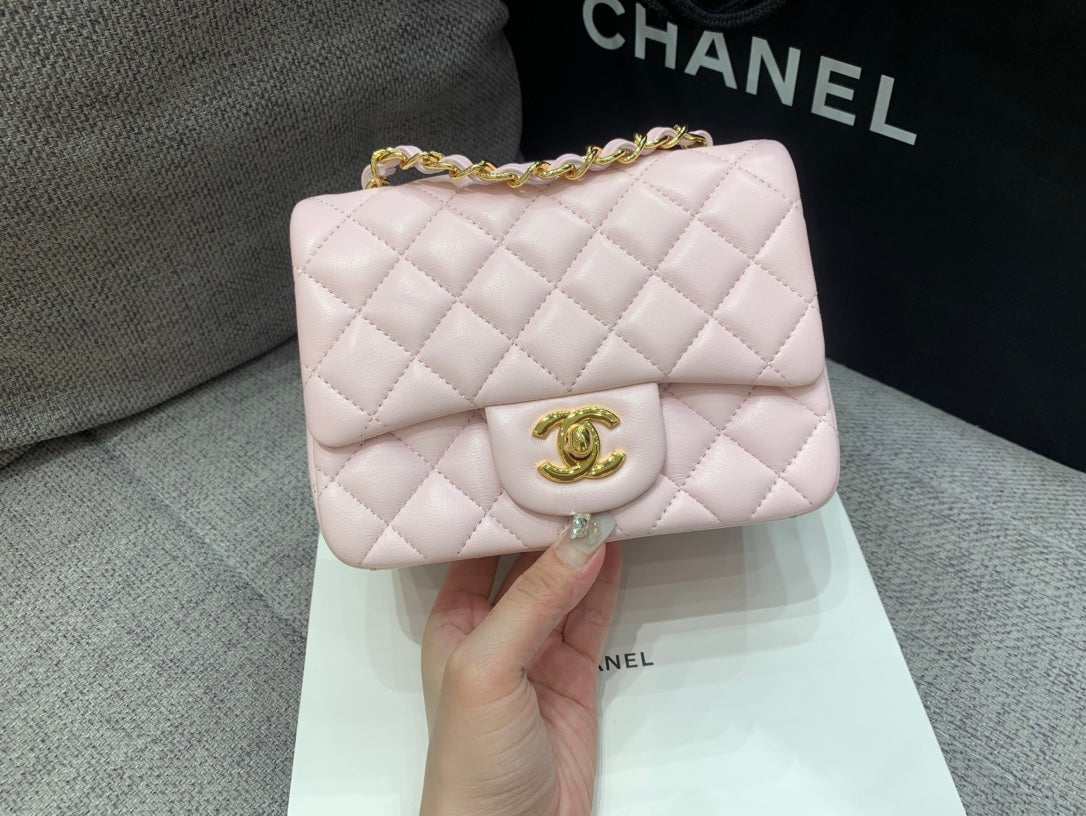 MINI SQUARE FLAP BAG 17CM PINK LAMBSKIN GOLD HARDWARE