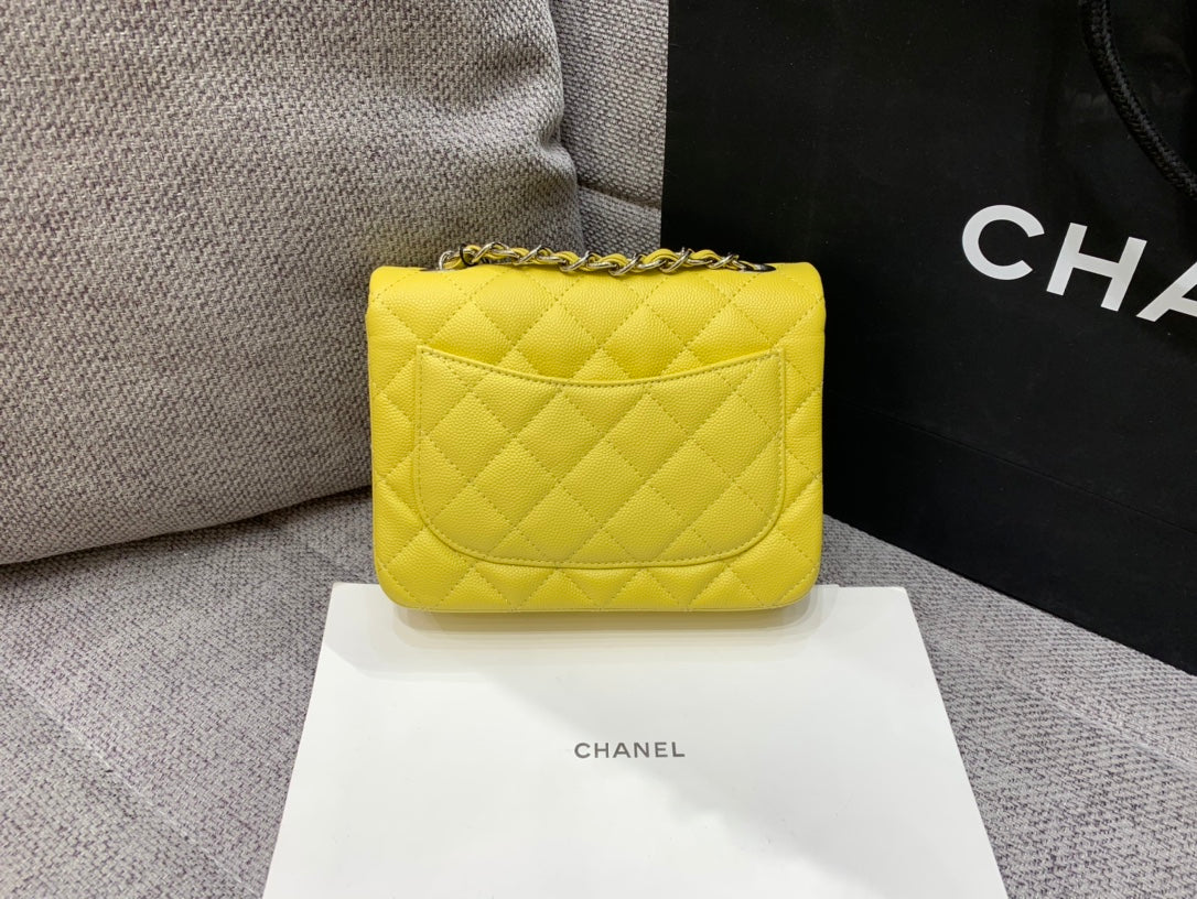 MINI SQUARE FLAP BAG 17CM YELLOW CAVIAR SILVER HARDWARE