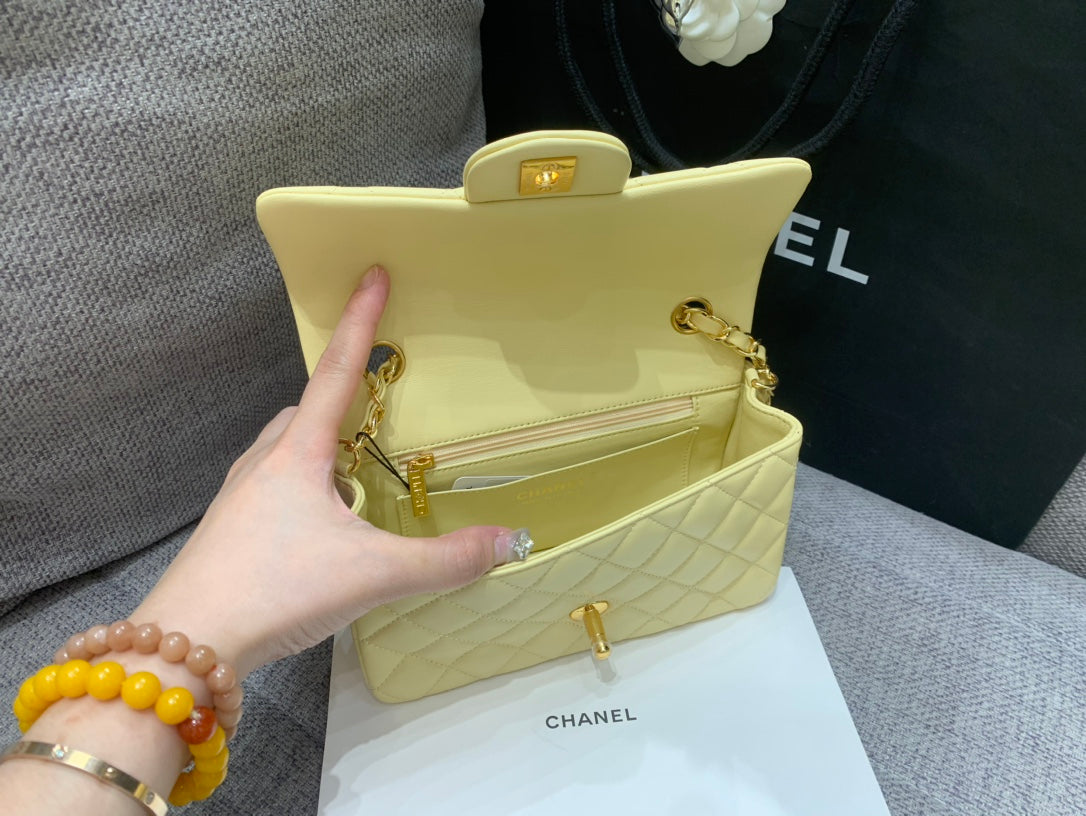 MINI RECTANGLE FLAP BAG 20CM YELLOW LAMBSKIN GOLD HARDWARE