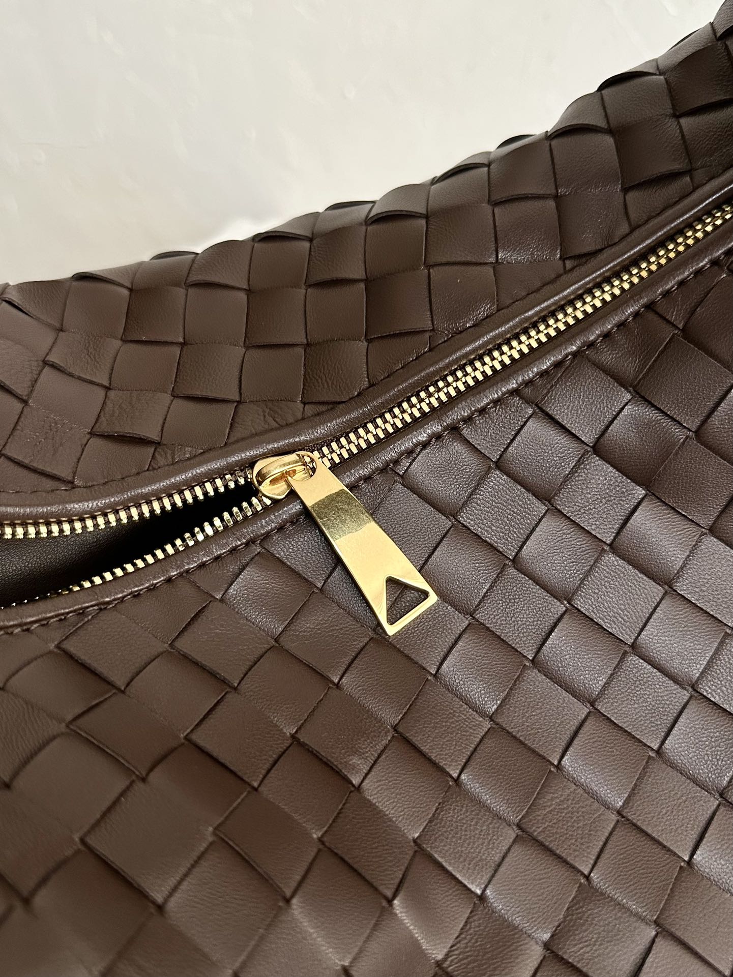 BV SMALL JODIE 48CM CHOCOLATE SUEDE LEATHER