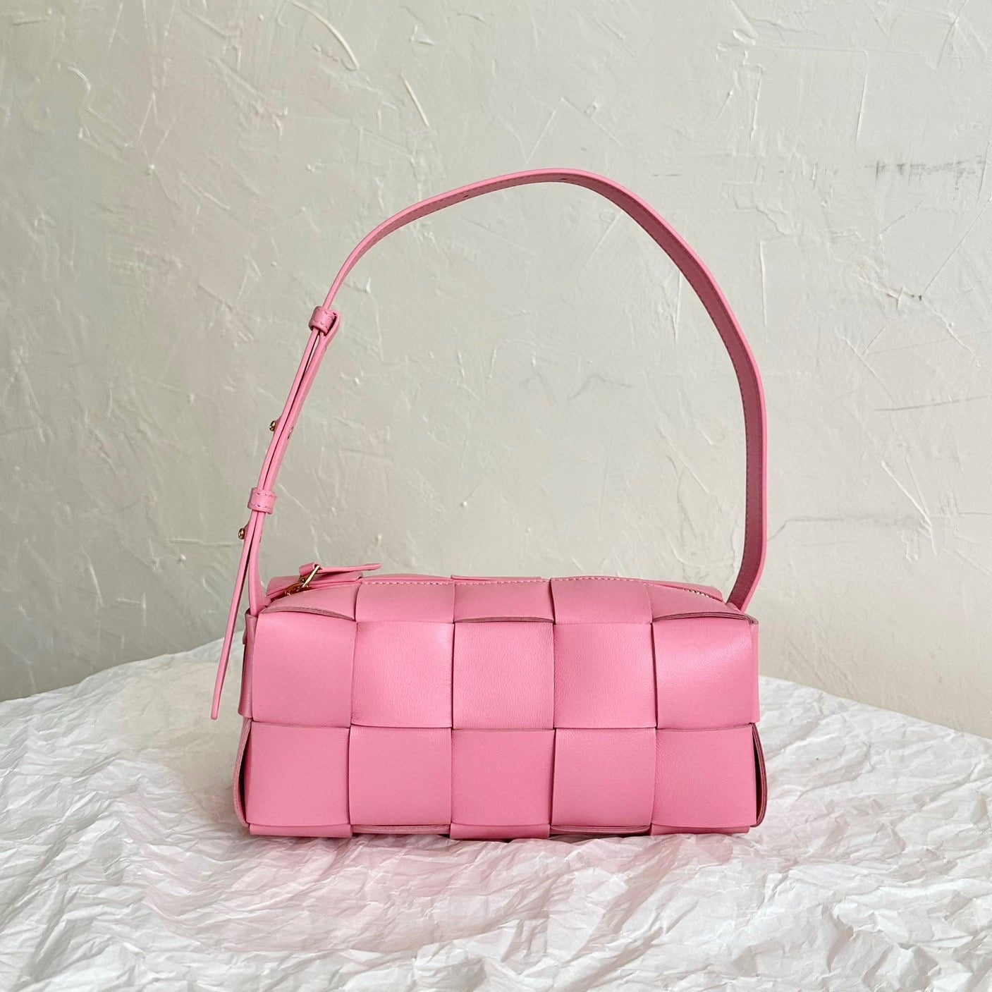 BV SMALL BRICK 24CM PINK LAMBSKIN