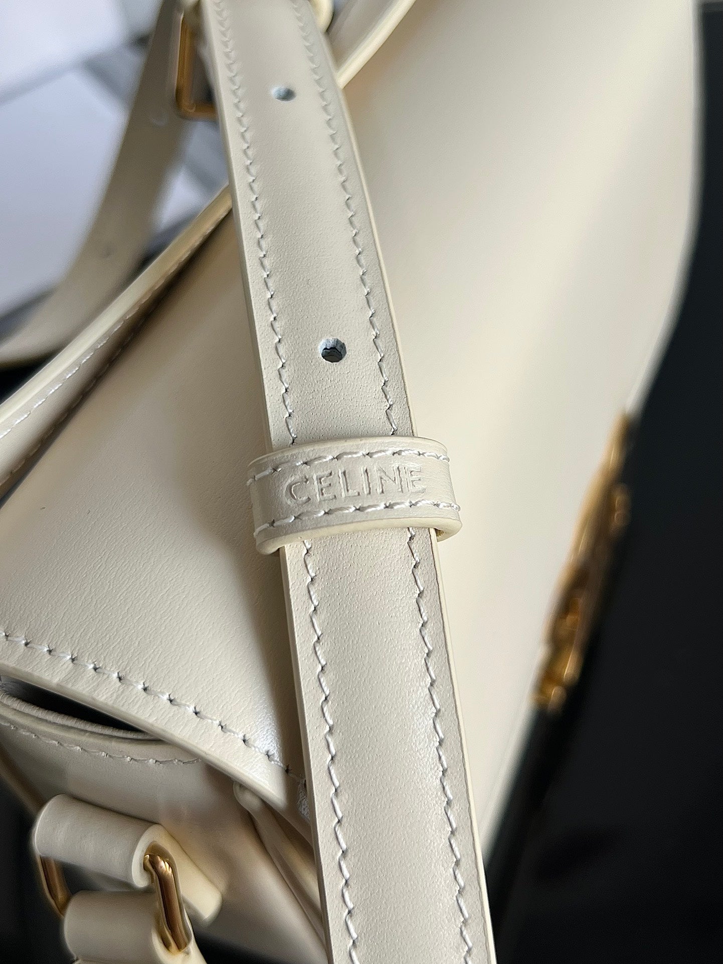 TEEN TRIOMPHE 18 CREAM CALFSKIN