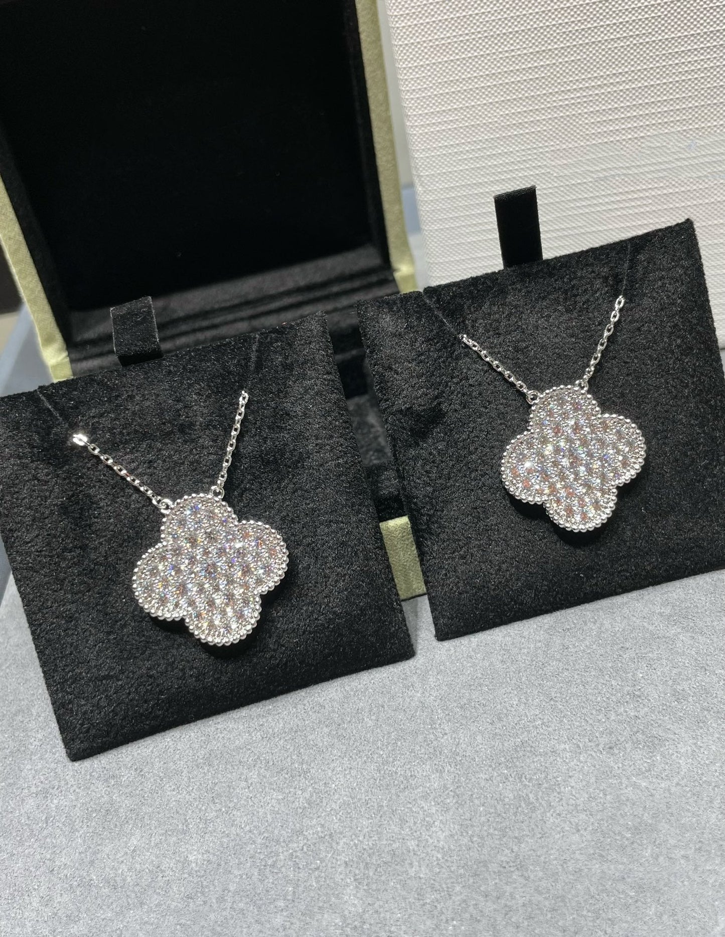 CLOVER LARGE PENDANT DIAMOND PAVED SILVER NECKLACE