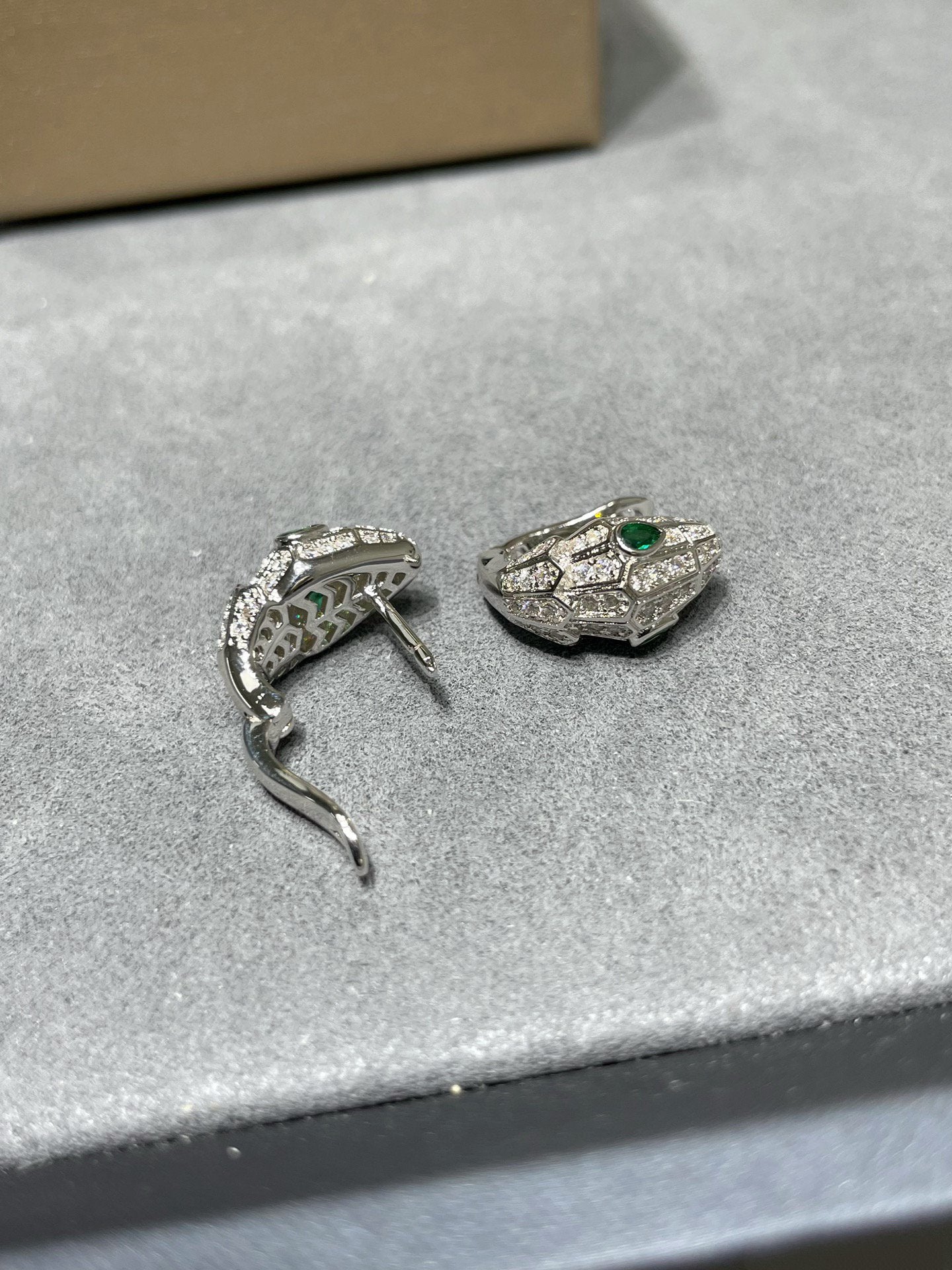 BVL SILVER DIAMOND SMALL SERPENT EARRINGS