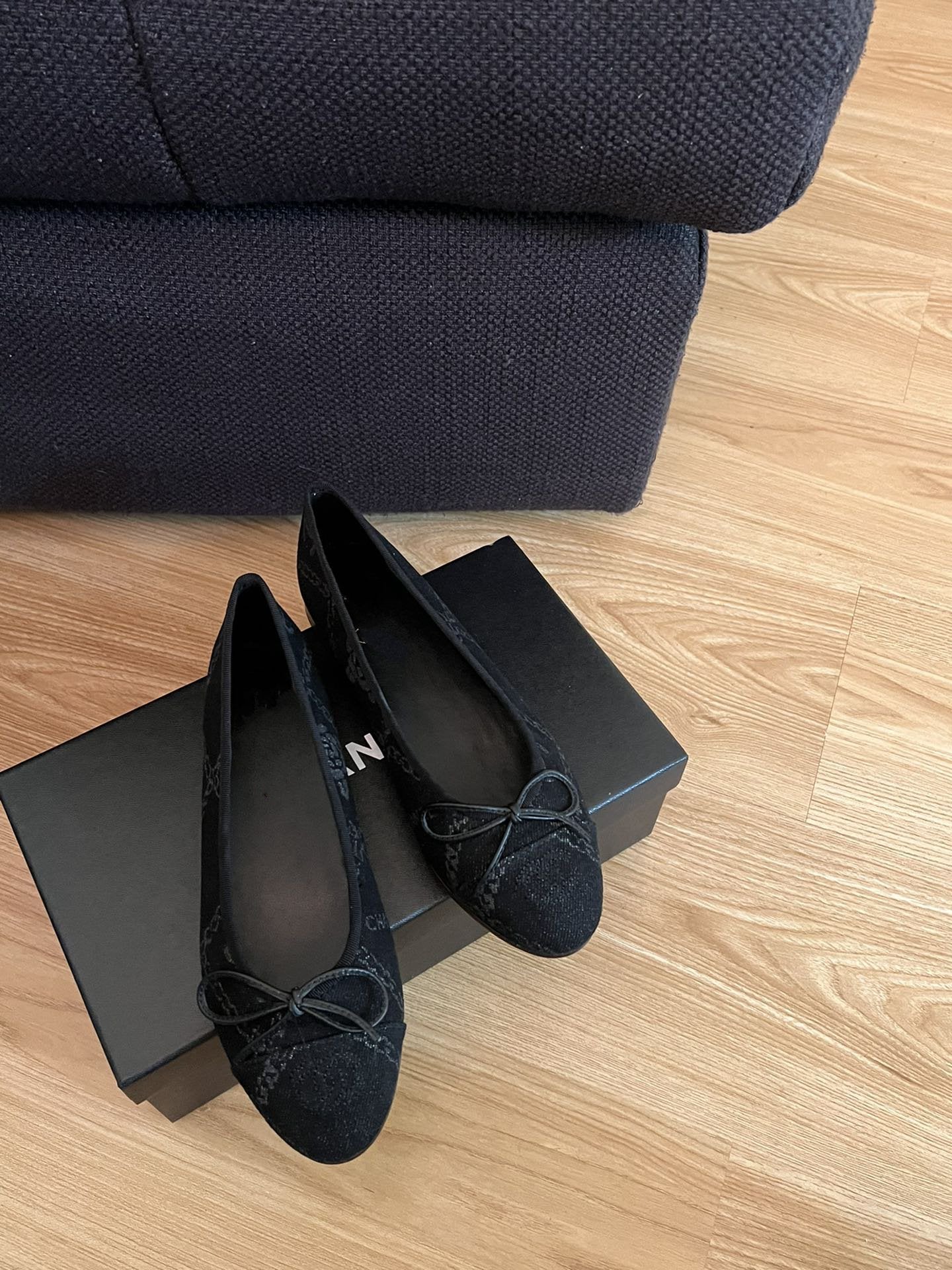 ballet flats black denim