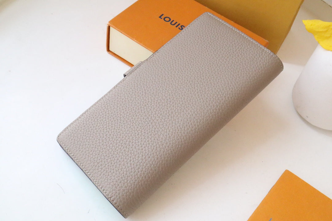 VERTICAL WALLET CAPUCINES GREY