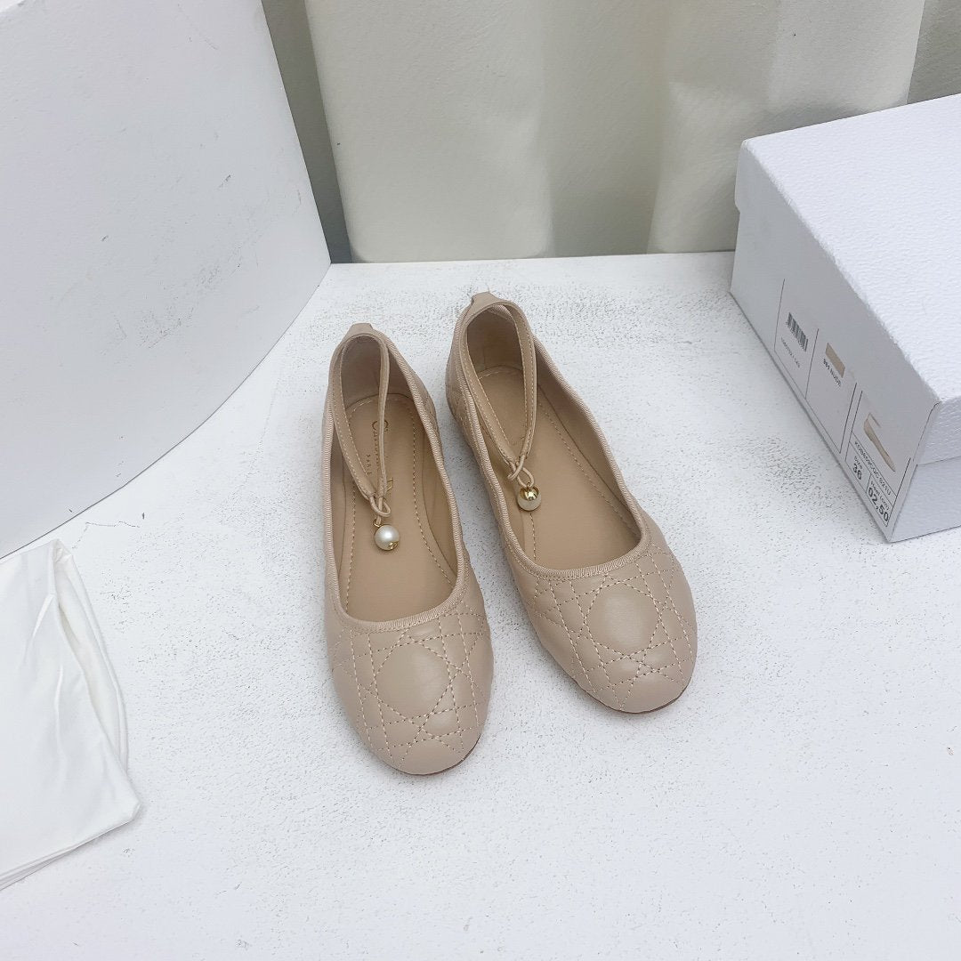 CD BALLET FLAT BEIGE MOP