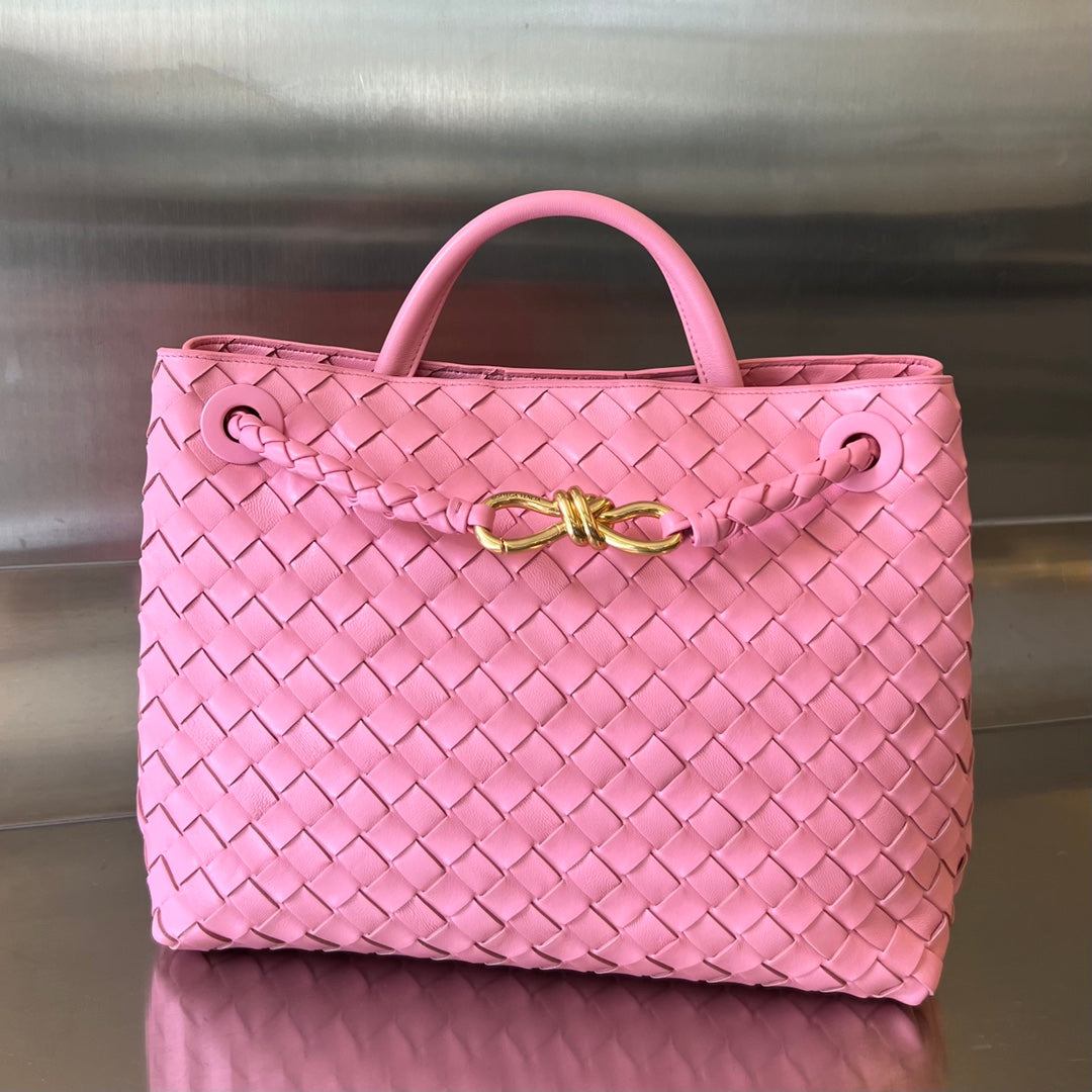 BV MEDIUM ANDIAMO 32CM PINK LAMBSKIN