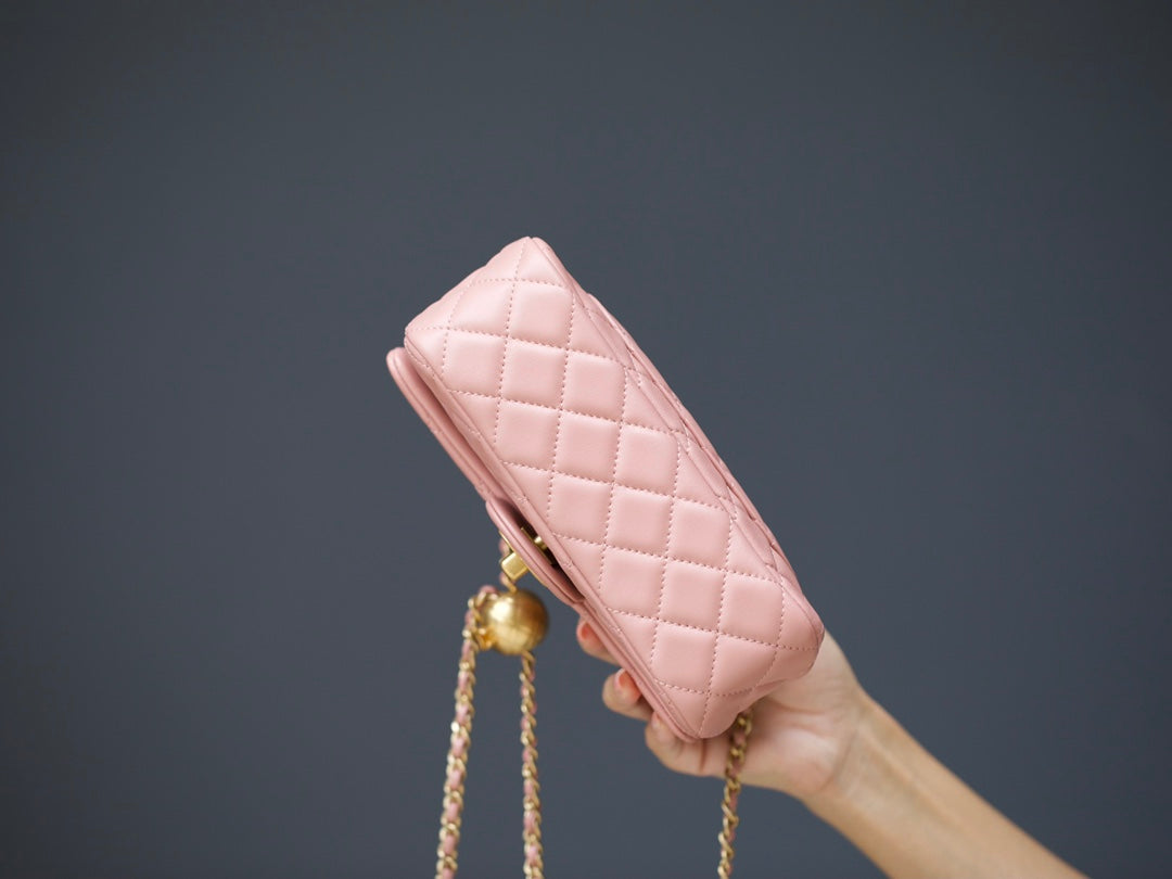 MINI RECTANGLE FLAP BAG 20CM PINK LAMBSKIN GOLD HARDWARE