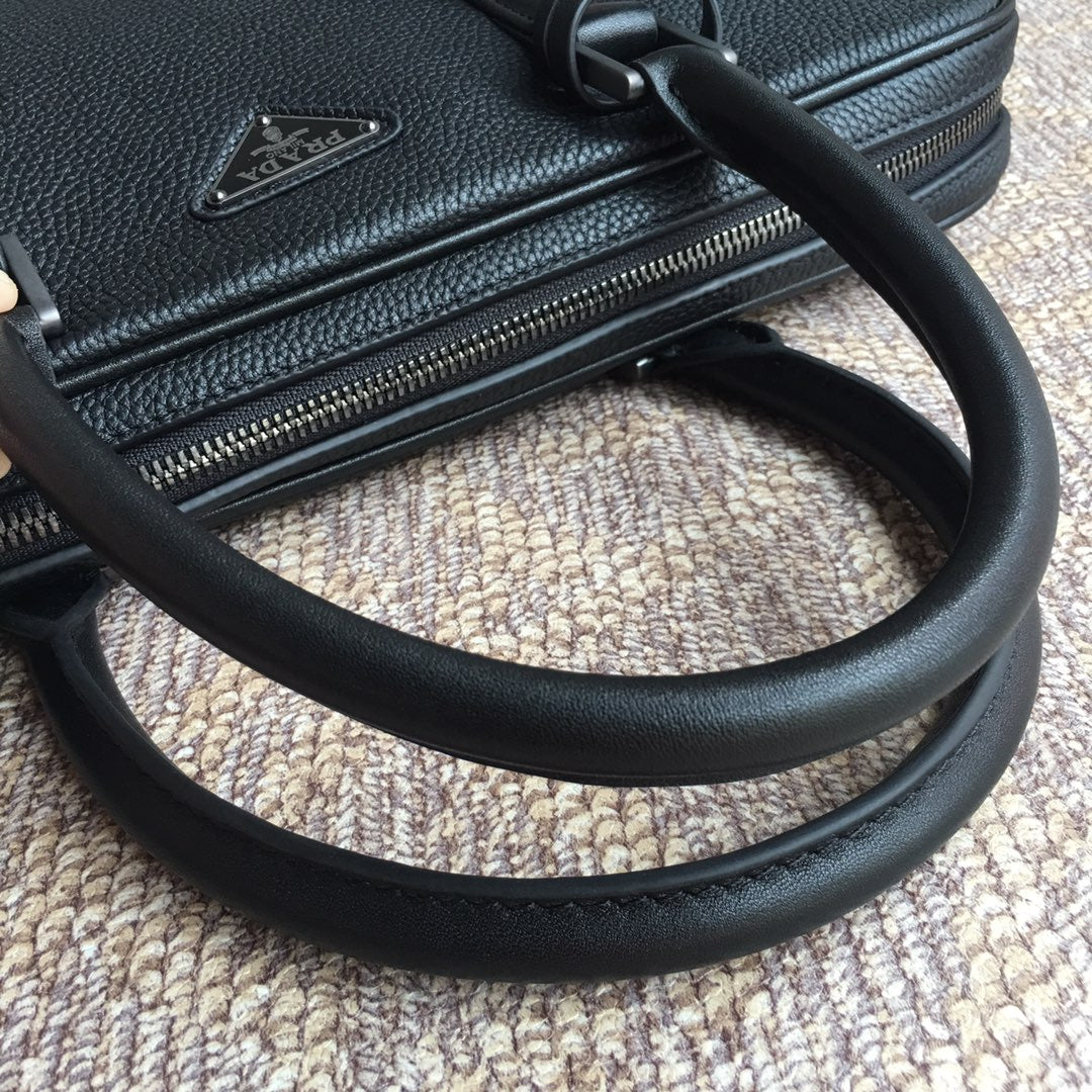 WORK BAG 36 IN BLACK GRAINED CALFSKIN