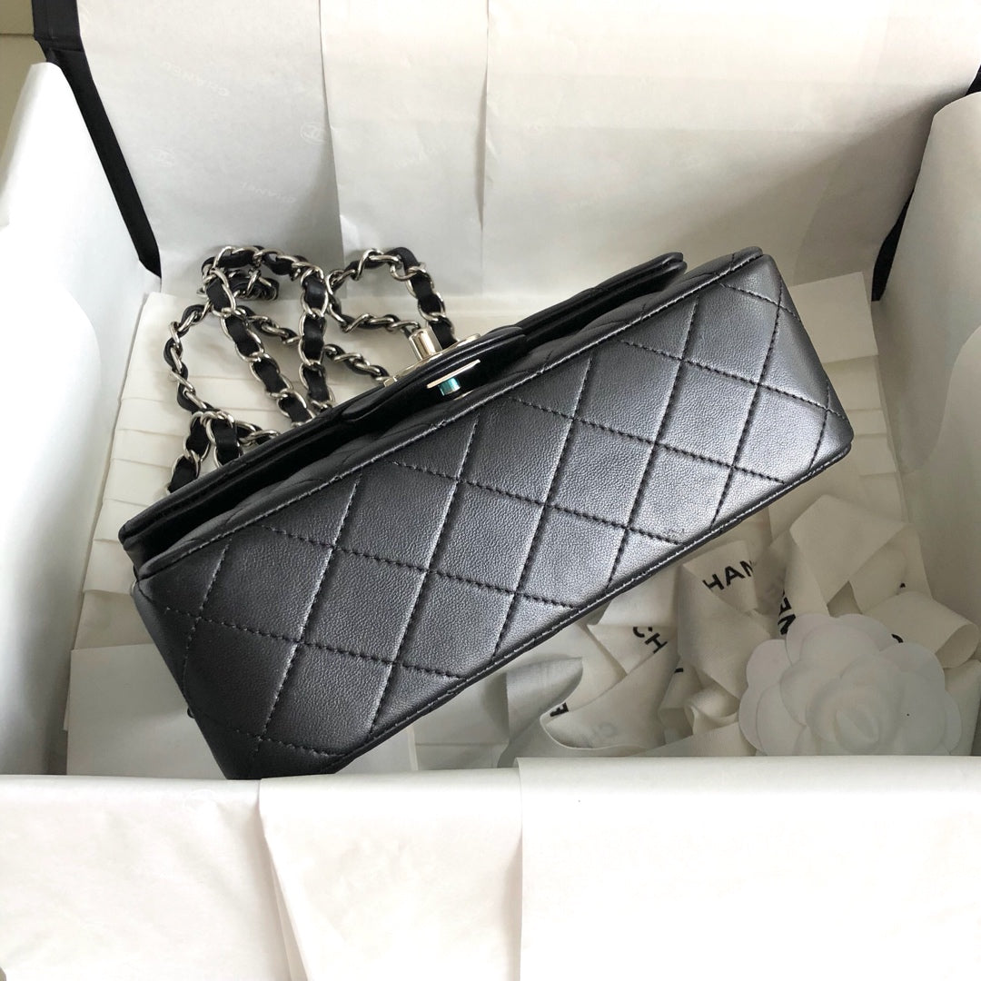 MINI RECTANGLE FLAP BAG 20CM BLACK LAMBSKIN SIILVER HARDWARE