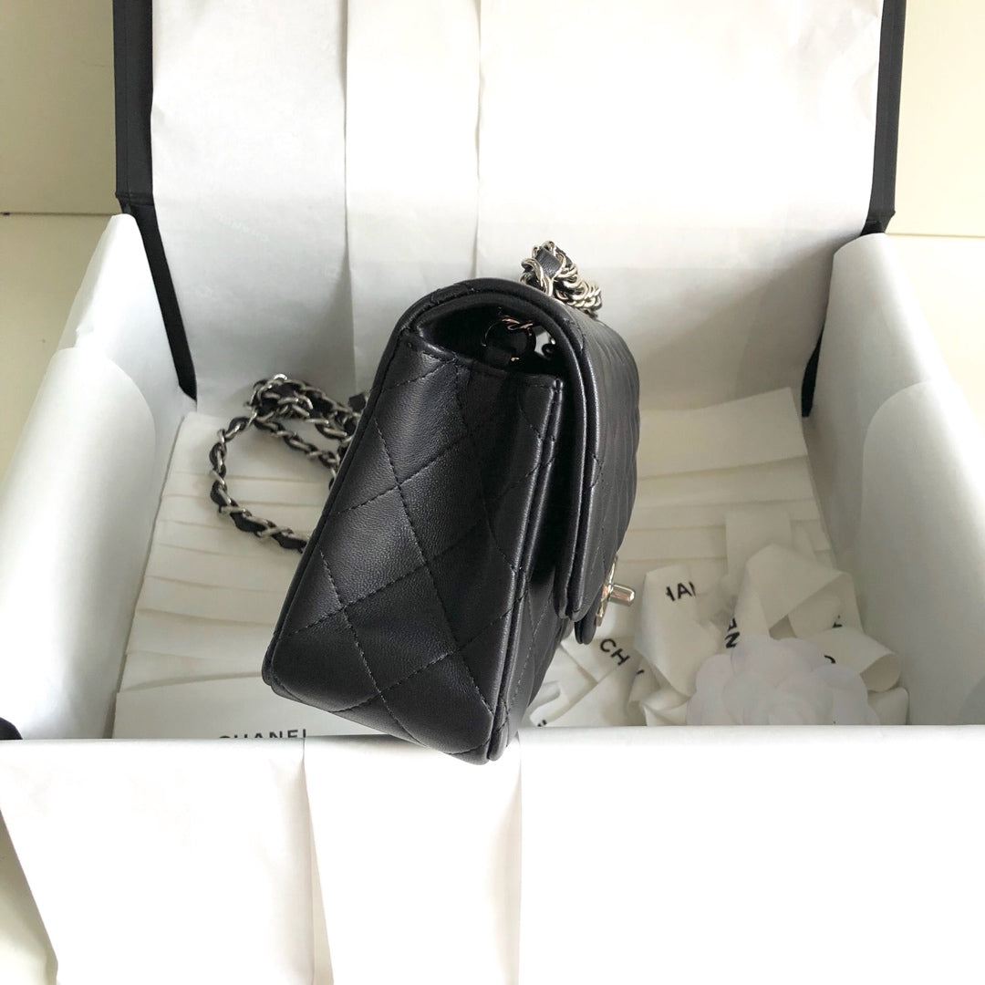 MINI RECTANGLE FLAP BAG 20CM BLACK LAMBSKIN SIILVER HARDWARE