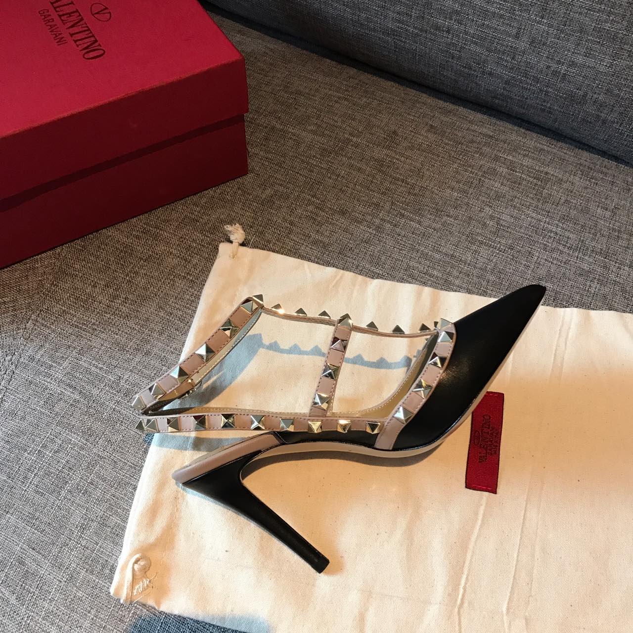 Rockstud Slingback 100 Black Beige Calfskin