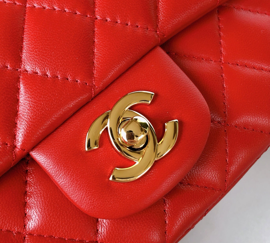 MINI SQUARE FLAP BAG 17CM RED LAMBSKIN GOLD HARDWARE