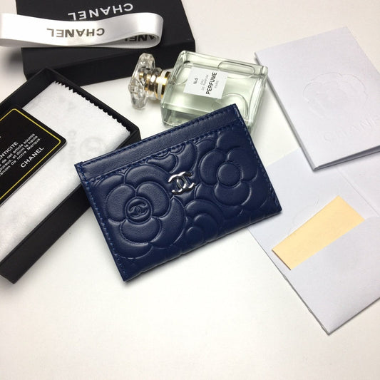 CC FLORAL CARD HOLDER 11.2 NAVY CALFSKIN SILVER ICON