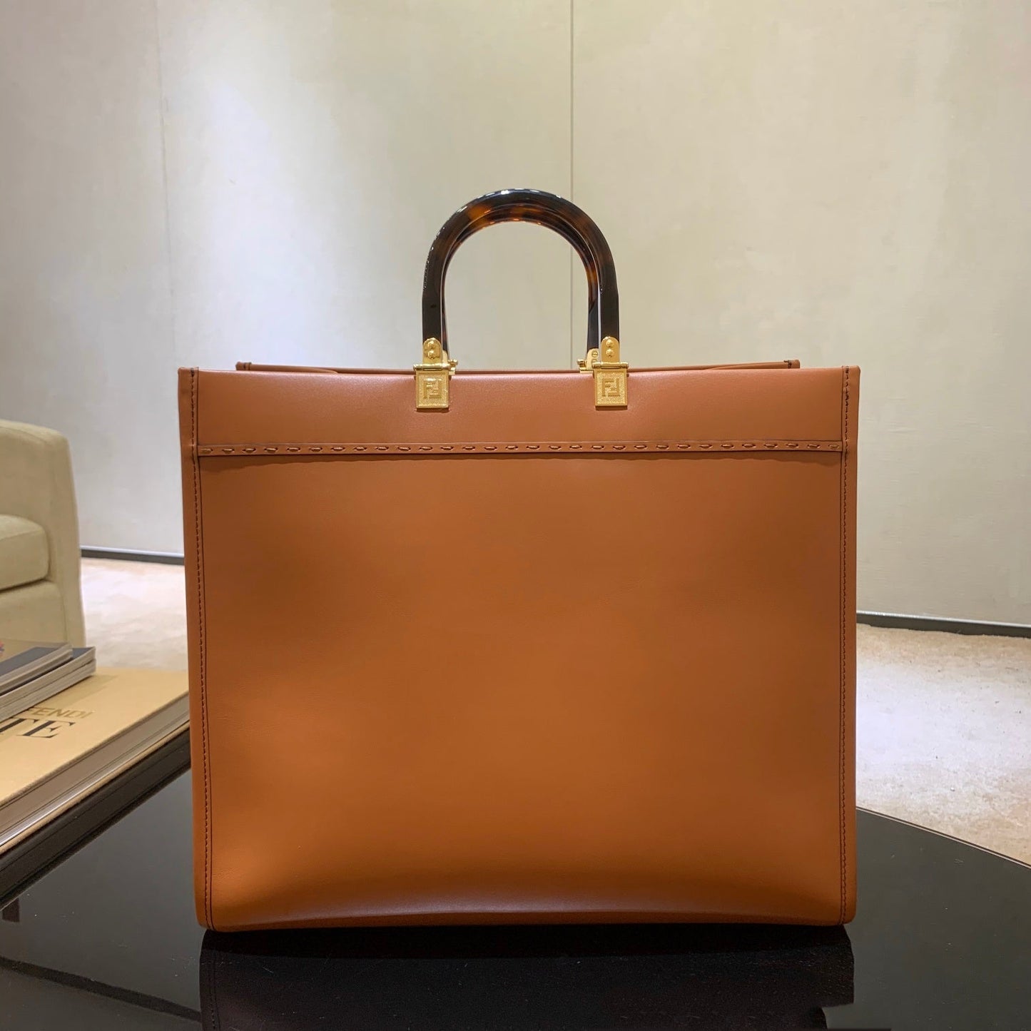 SHINE 40 TOTE BAG IN CARROT ORANGE EMBOSSED CALFSKIN