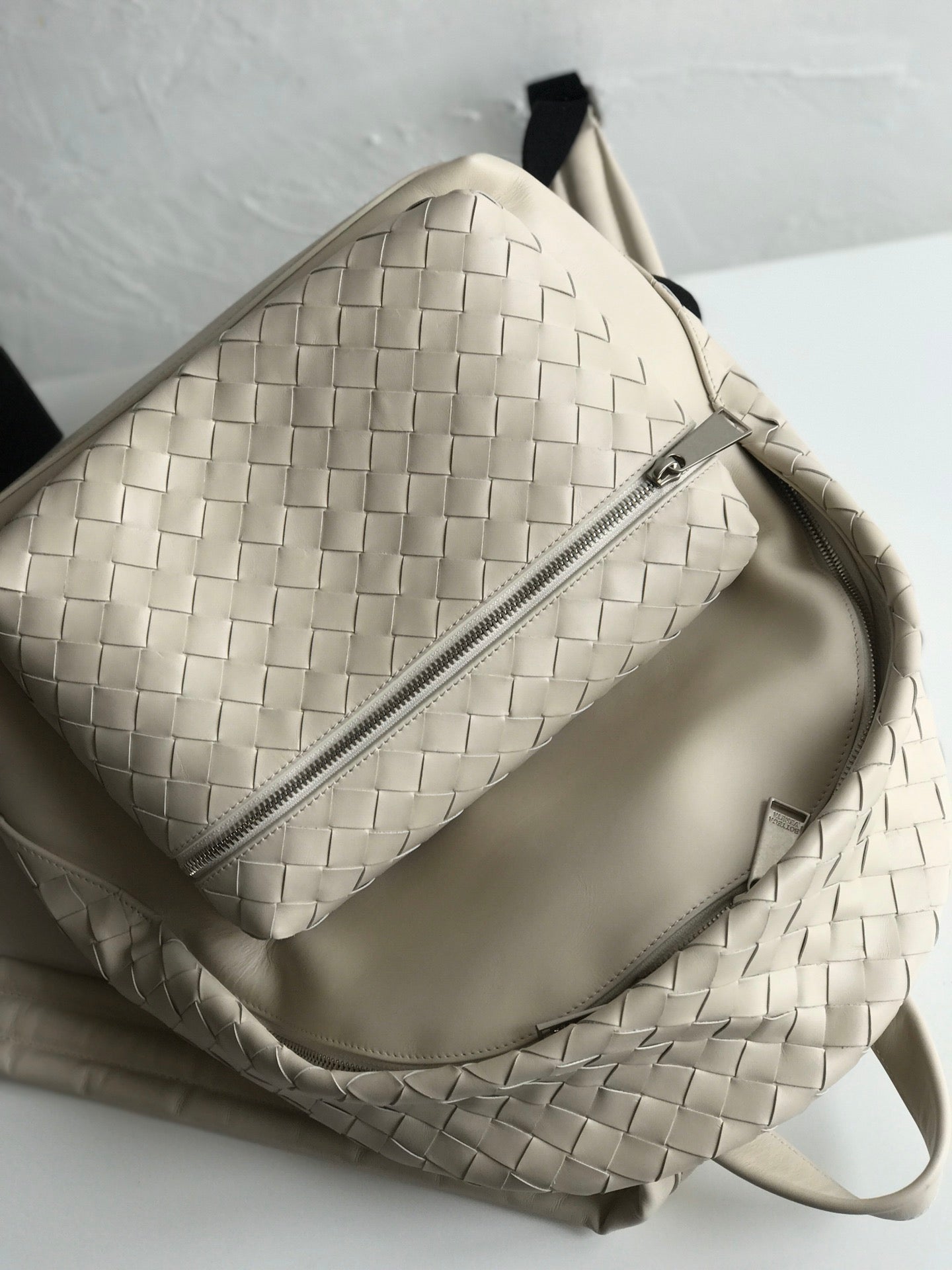 SMALL INTRECCIATO 41 BACKPACK IN BEIGE CALFSKIN