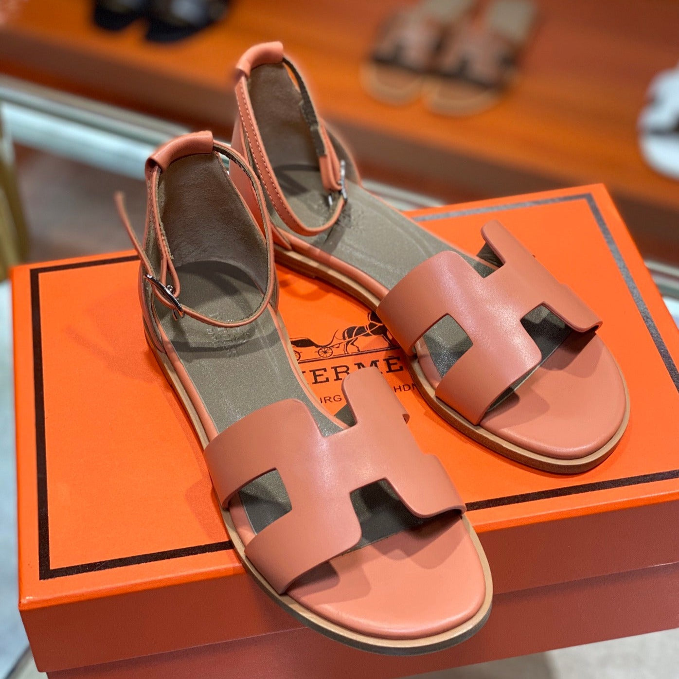 SANTORINI SANDAL FIRE CALFSKIN