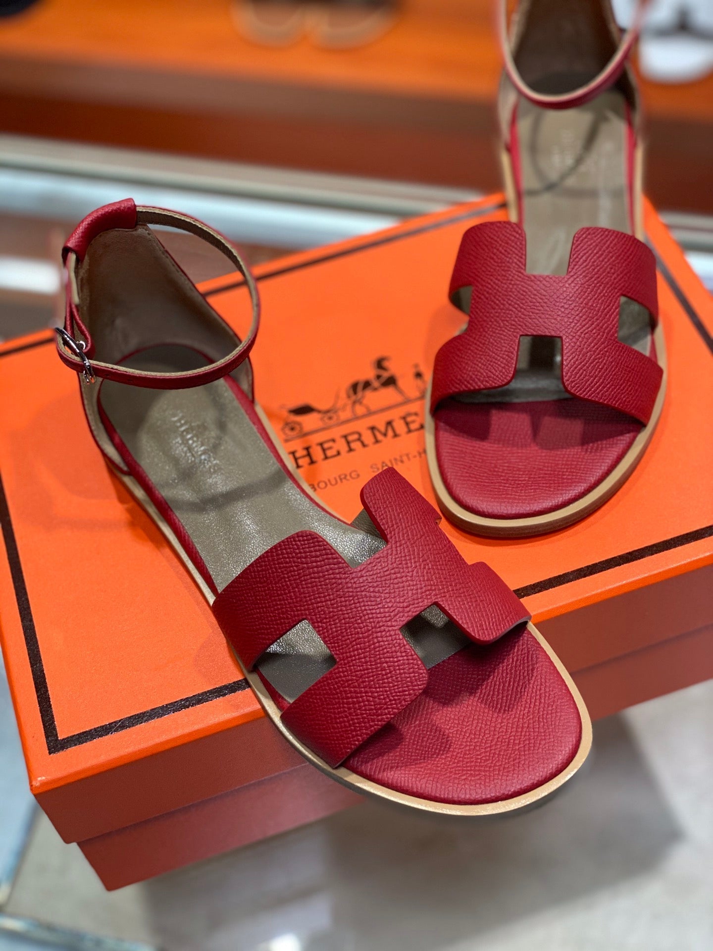 SANTORINI SANDAL CHERRY CALFSKIN